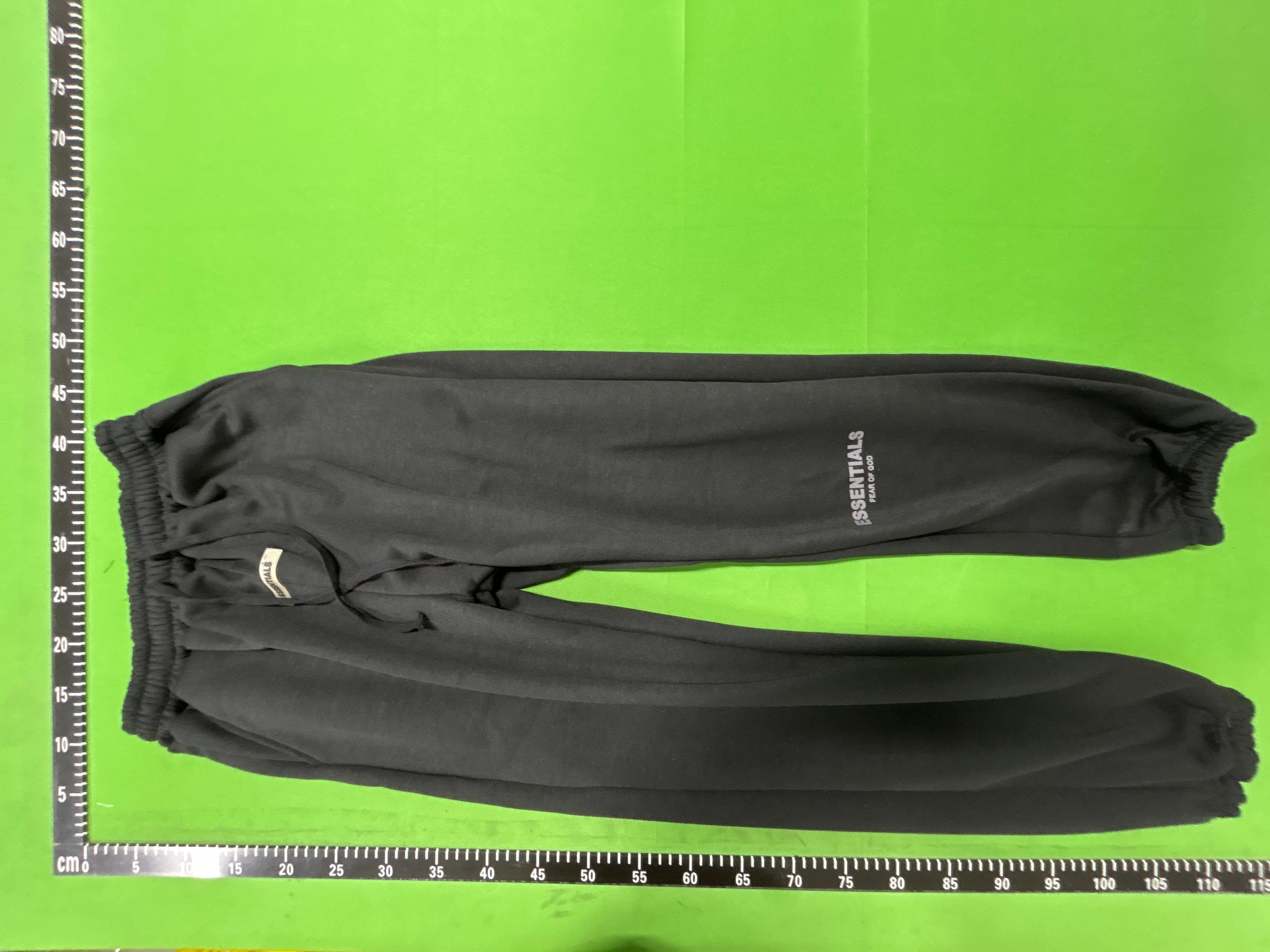 Foto QC 4 de Fear of God Essentials Zip Sweater Fleece Hooded Taupe