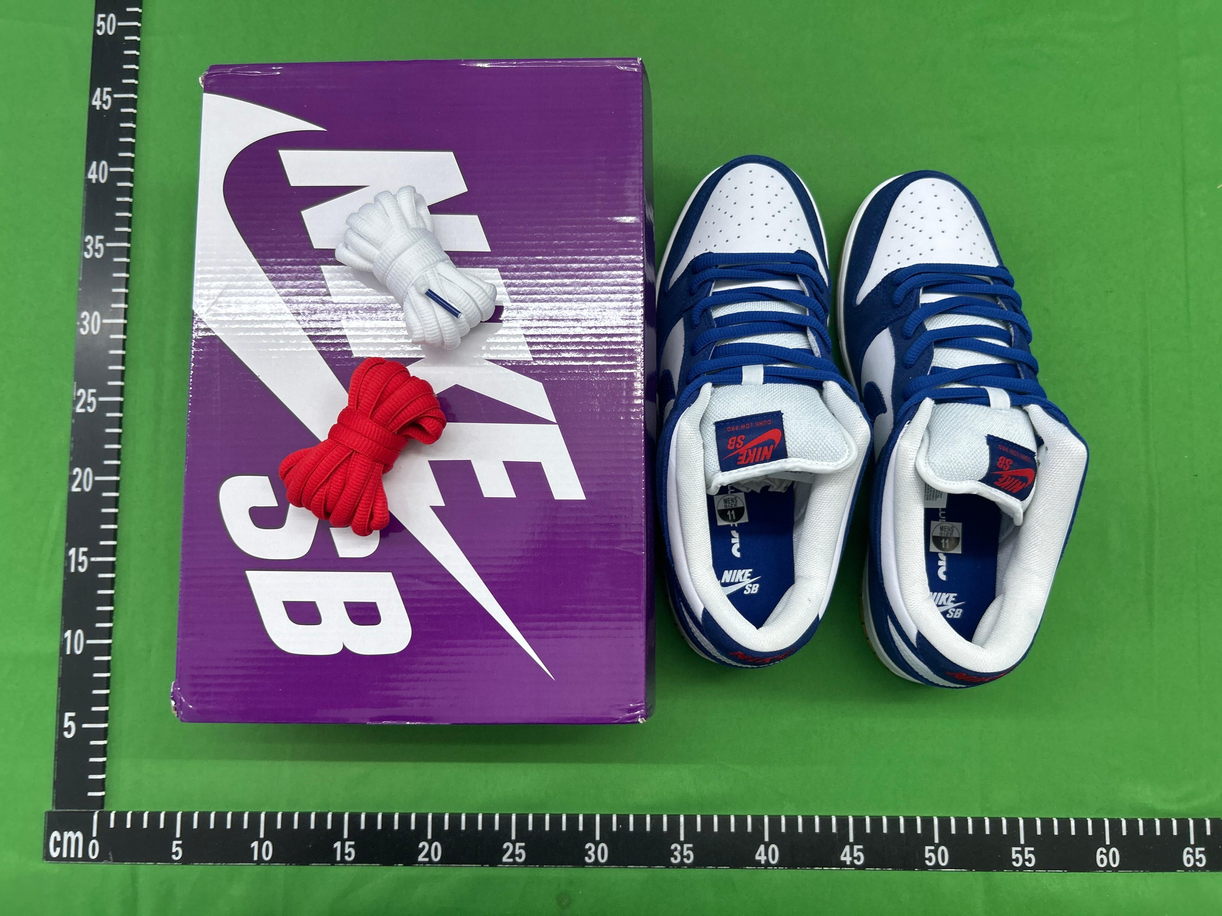 Foto QC 2 de Nike Dunk SB Low Pro QS Born X Raised One Block At A Time FN7819-400