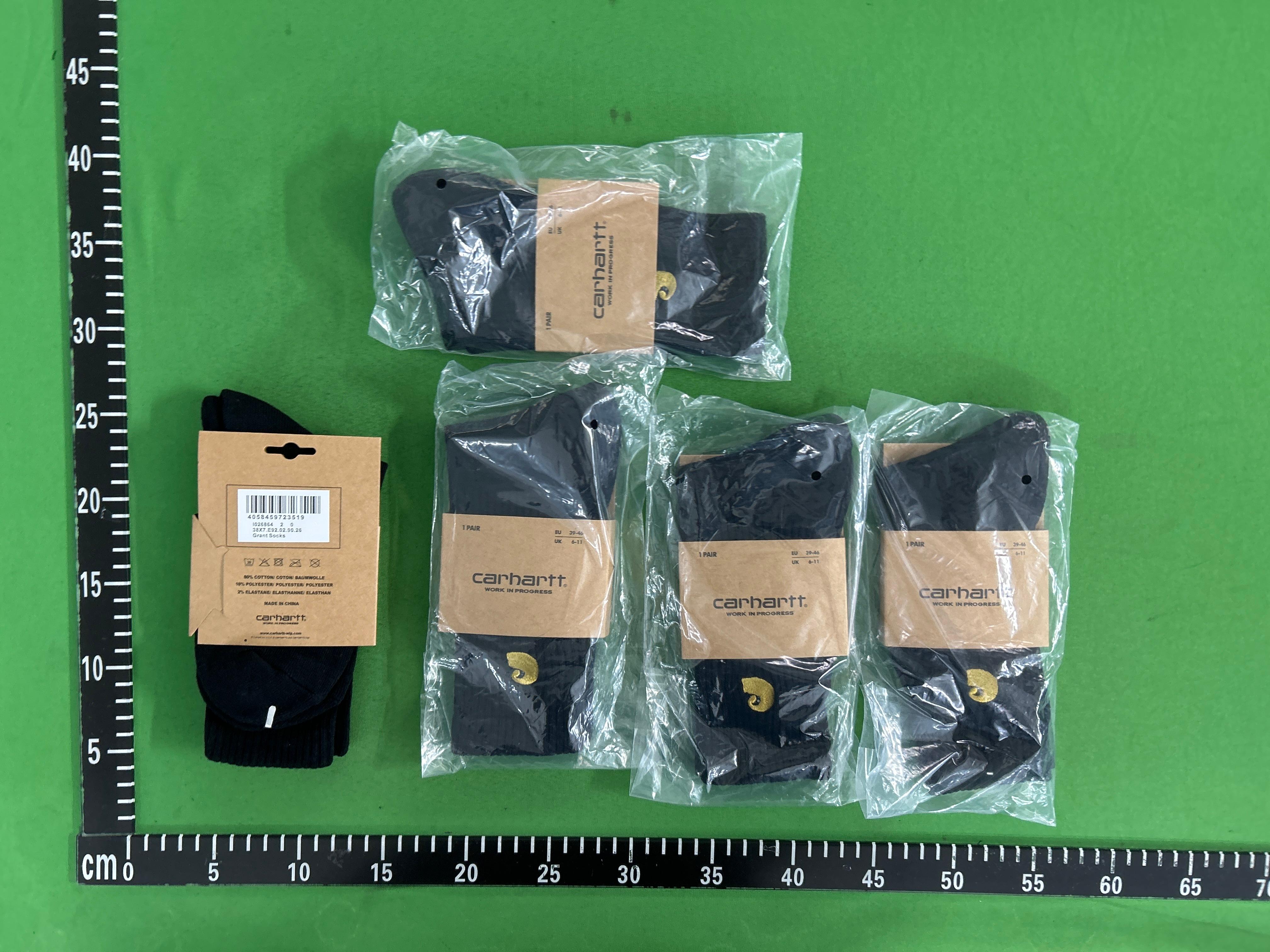 Foto QC 8 de Carhartt WIP Crew Socks Gold Embroidered Logo White