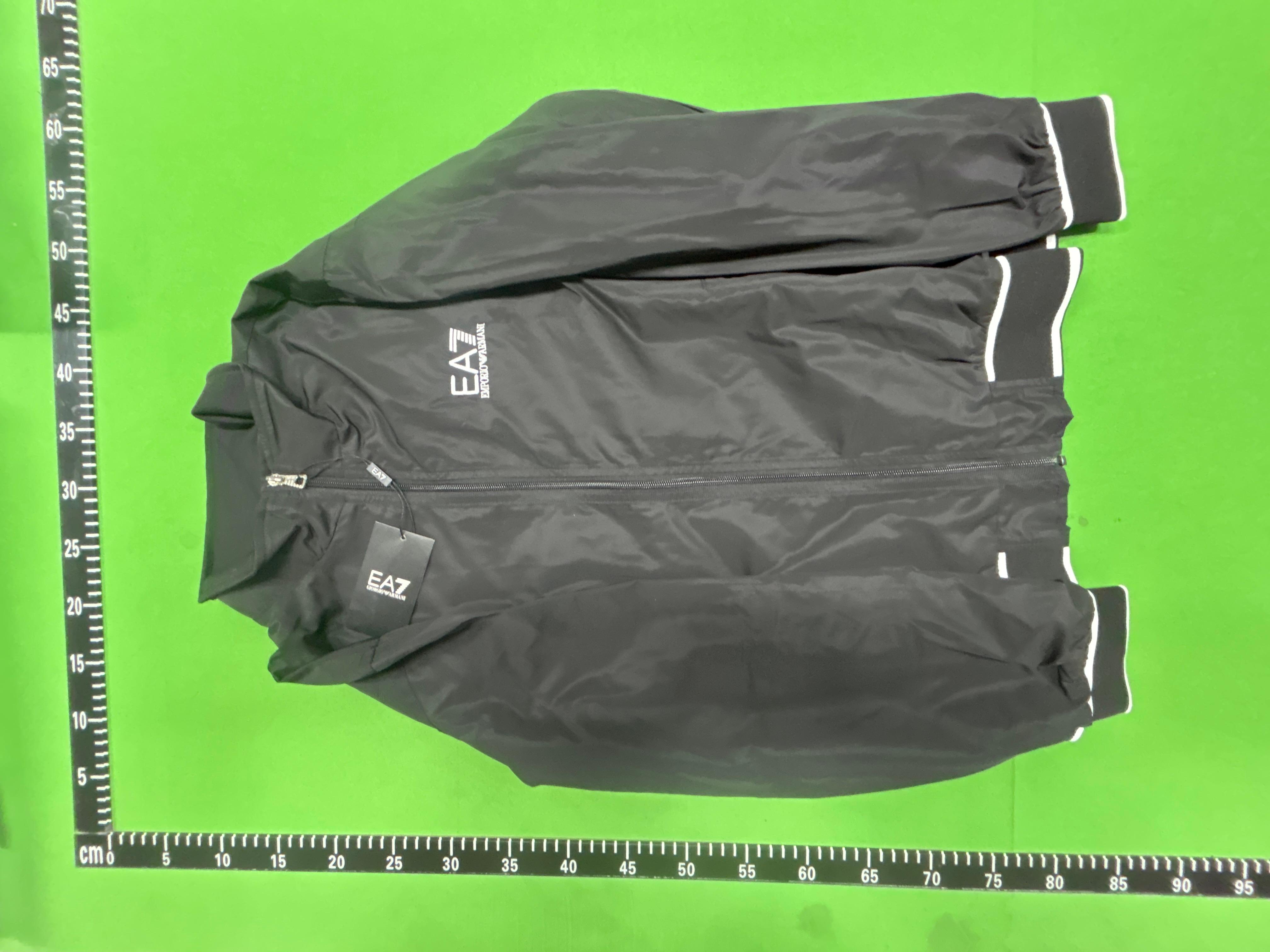 Foto QC 3 de EA7 Emporio Armani Core Identity Bomber Jacket Stripe Trim Black