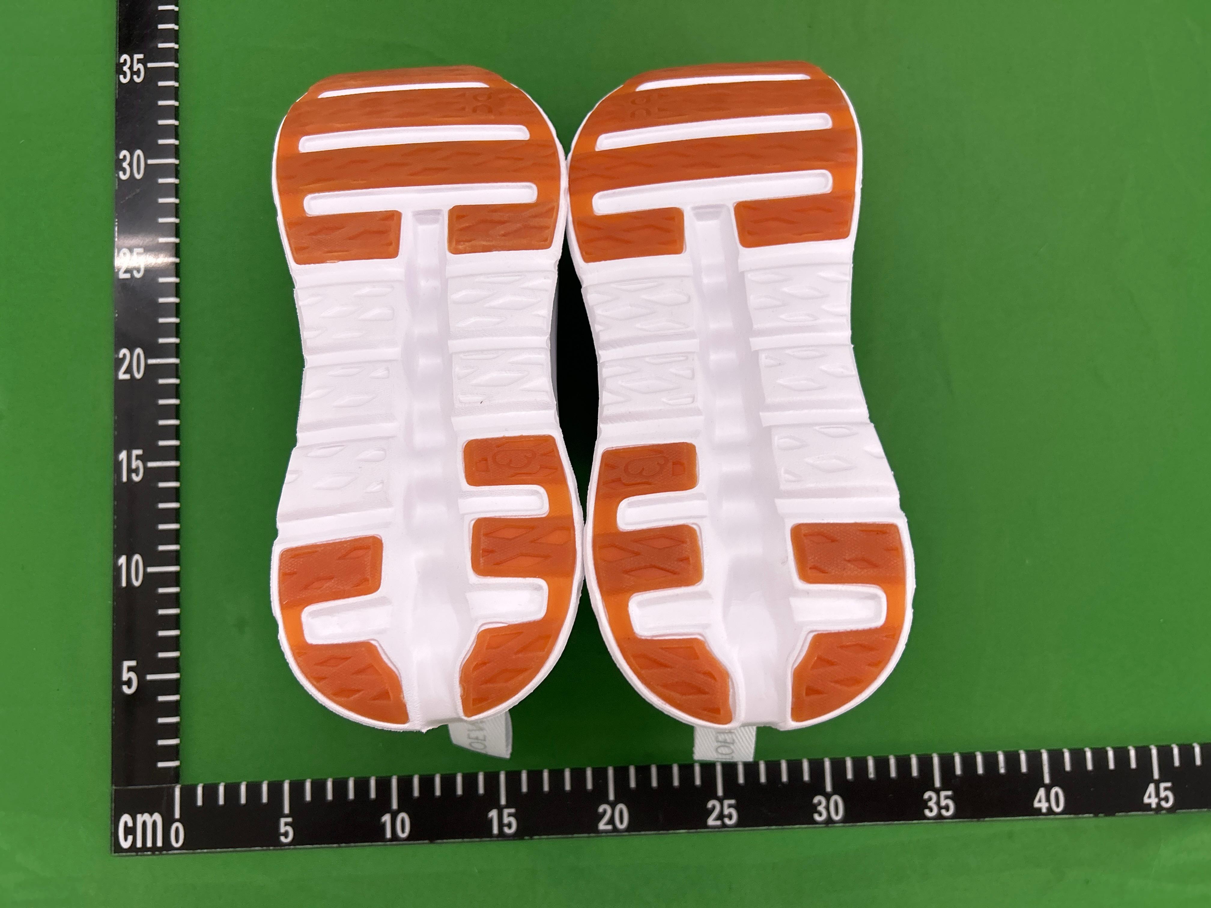 Foto QC 7 de On Running Cloudtilt 2.0 LOEWE All White 3WE10870108