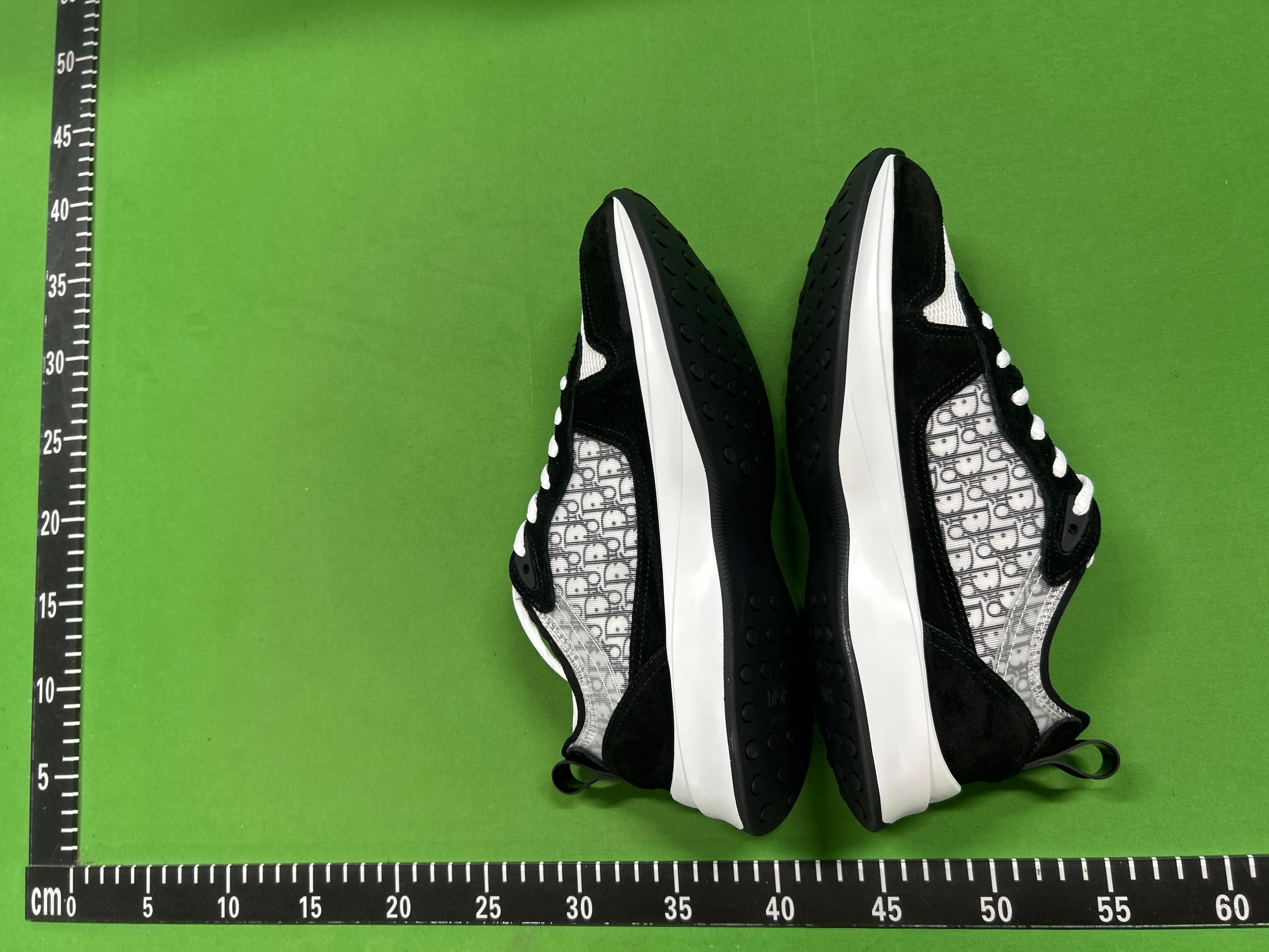 Foto QC 4 de Dior B25 Runner Grey Dior Oblique 3SN231YJG