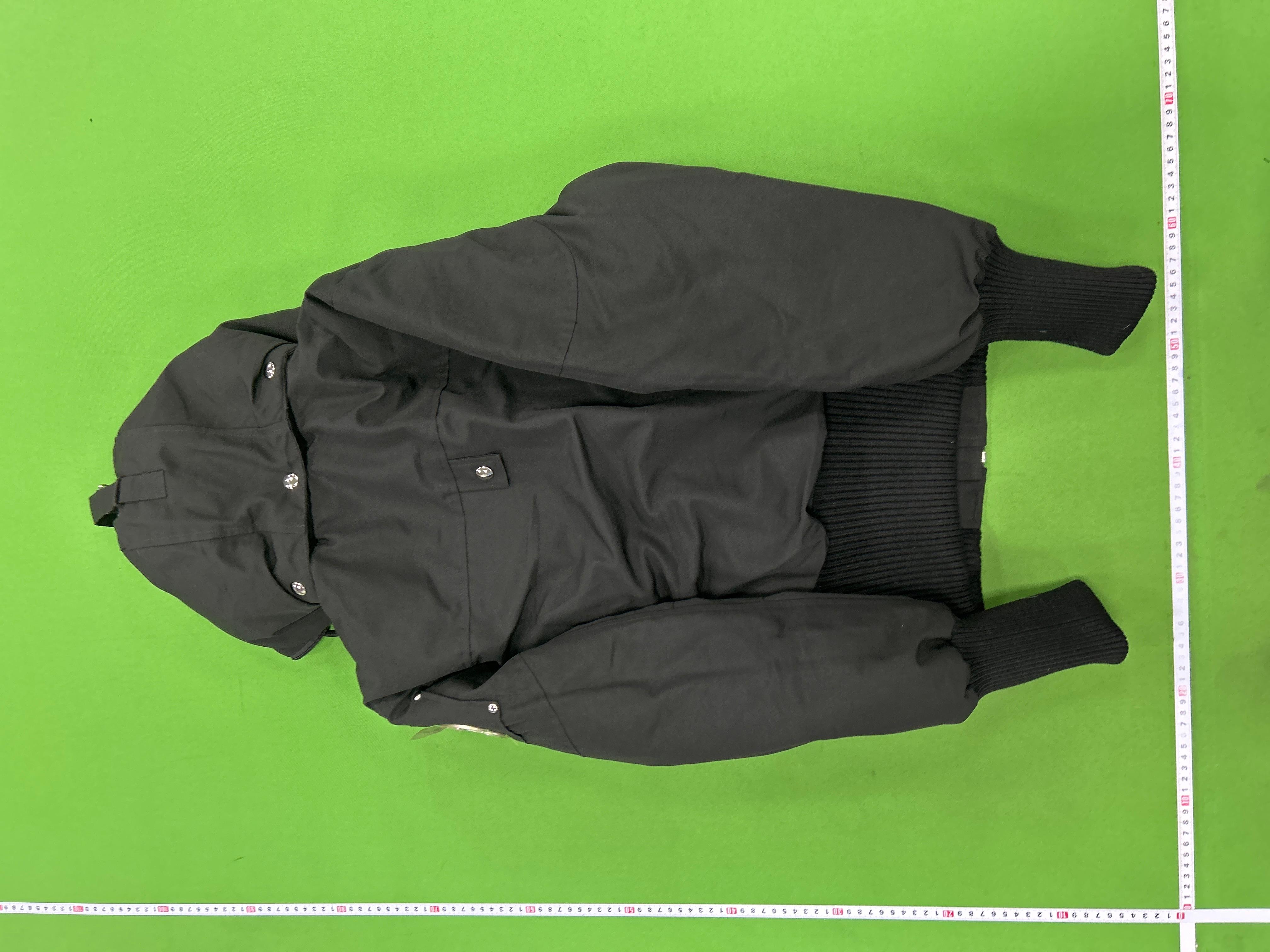 Foto QC 8 de Moose Knuckles Bomber Down Jacket Silver Fox Black