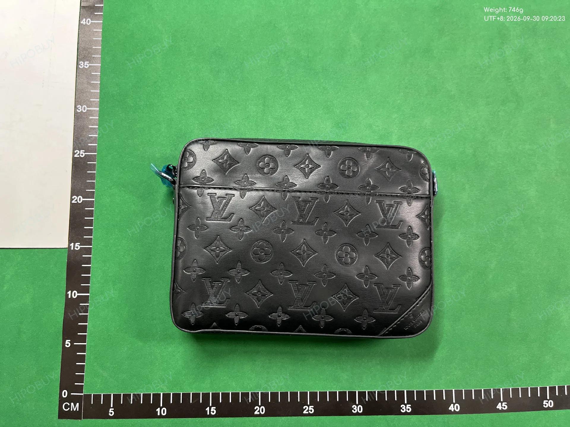 Foto QC 7 de Louis Vuitton Trio Messenger Monogram Ink