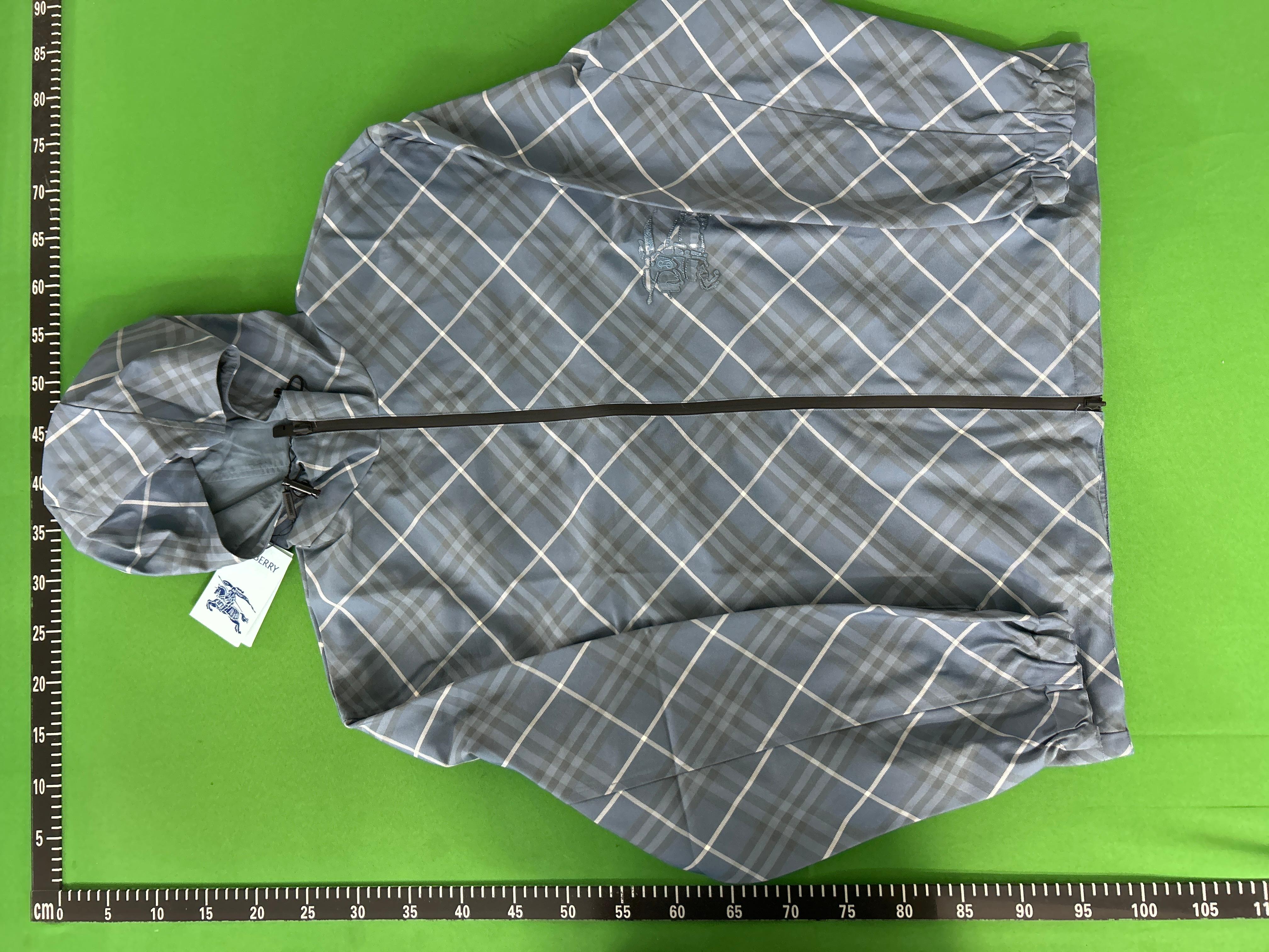 Foto QC 7 de Burberry Hooded Jacket Check Archive Beige
