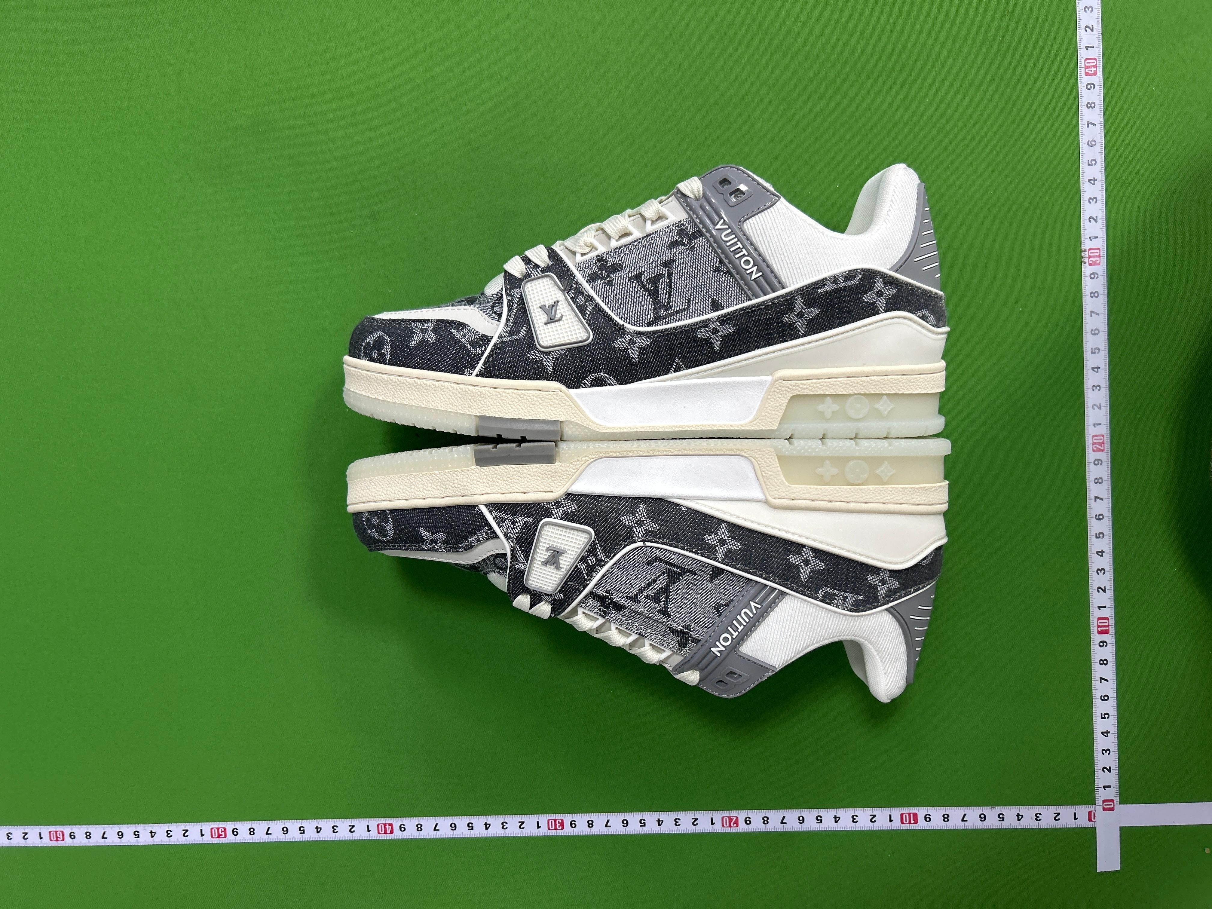 Foto QC 6 de Louis Vuitton Trainer Low Monogram Black White LV1-03