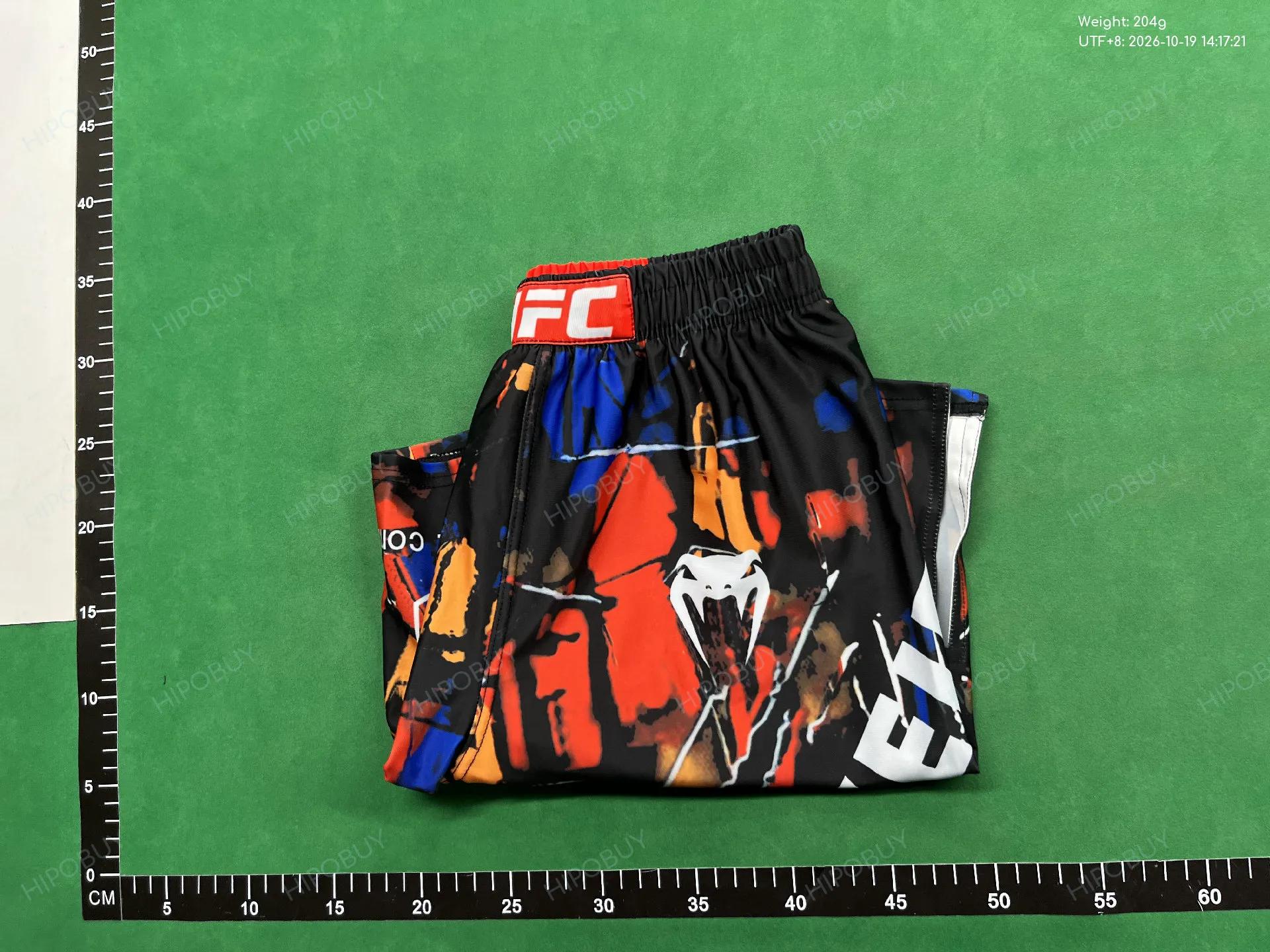 Foto QC 4 de UFC Charles Oliveira Do Bronx Shorts Venum Training Multicolor
