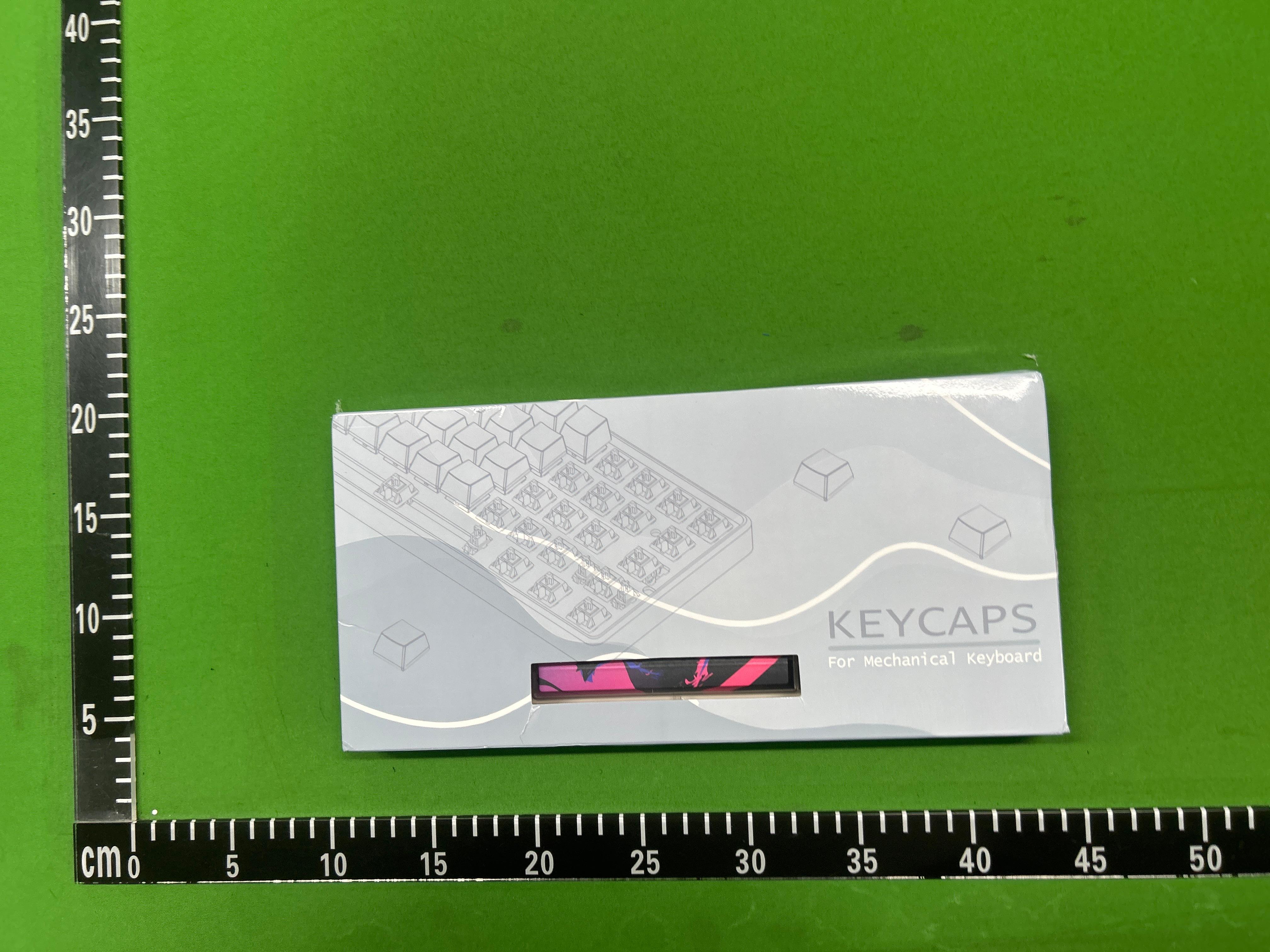 Foto QC 1 de Generic PBT Attack on Titan Levi Keycap Set for Mechanical Keyboards White