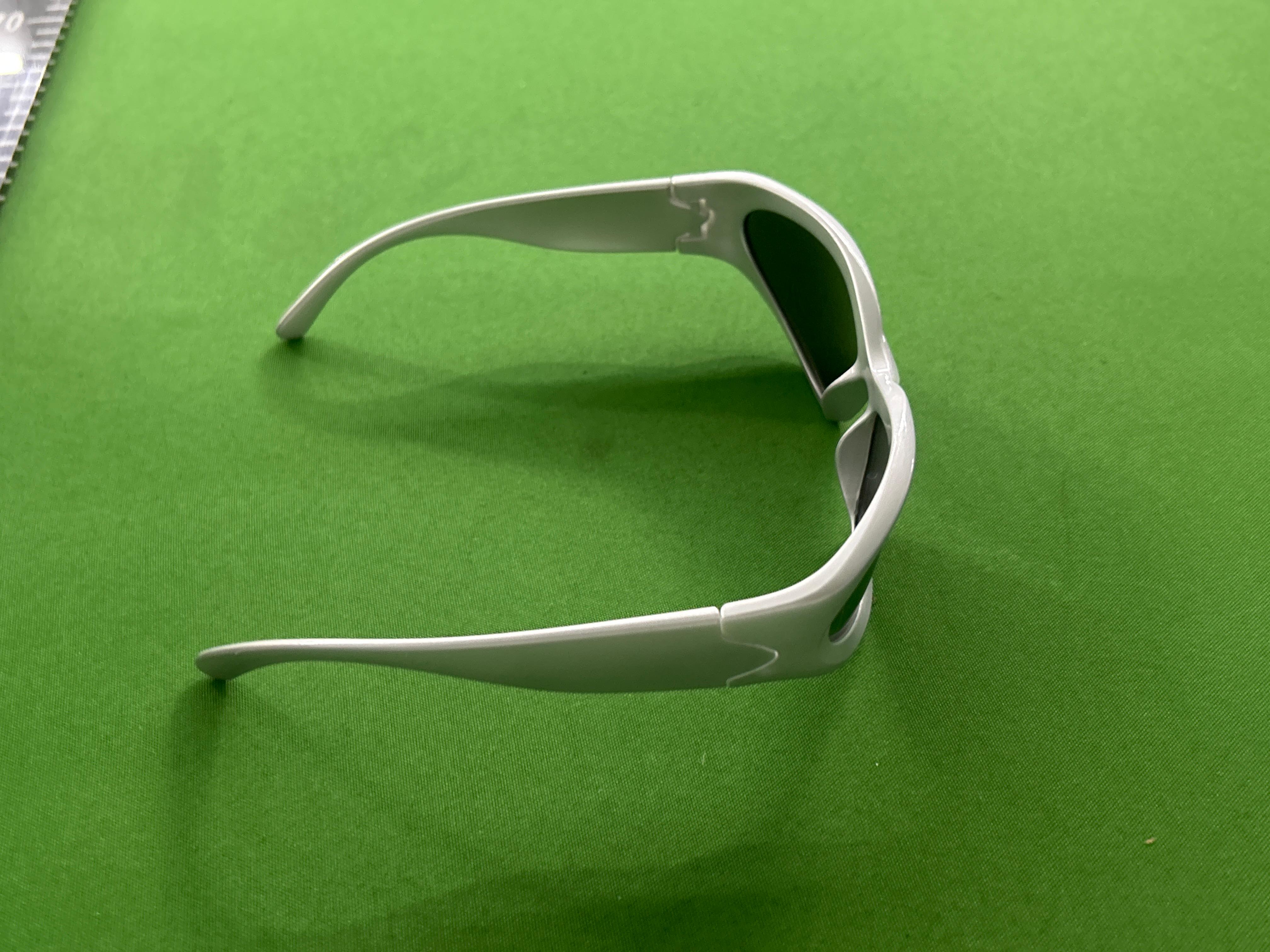 Foto QC 2 de Hugo Boss Shield Metal Sunglasses Green Green (BOSS-1462)