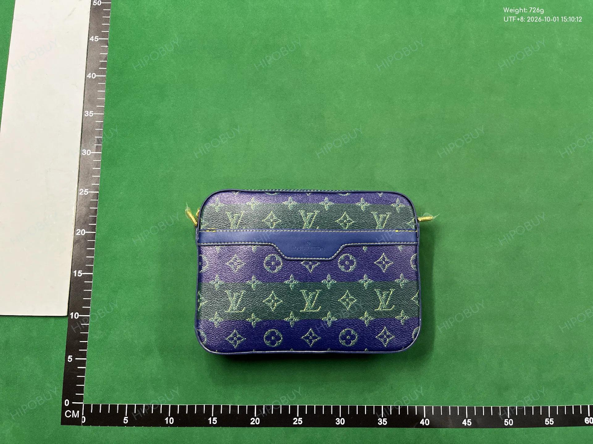 Foto QC 4 de Louis Vuitton Trio Messenger Monogram Ink