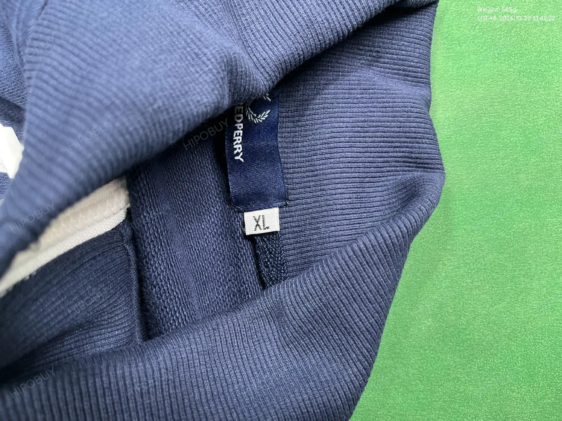 Foto QC 5 de Fred Perry Taped Track Jacket Laurel Wreath Black