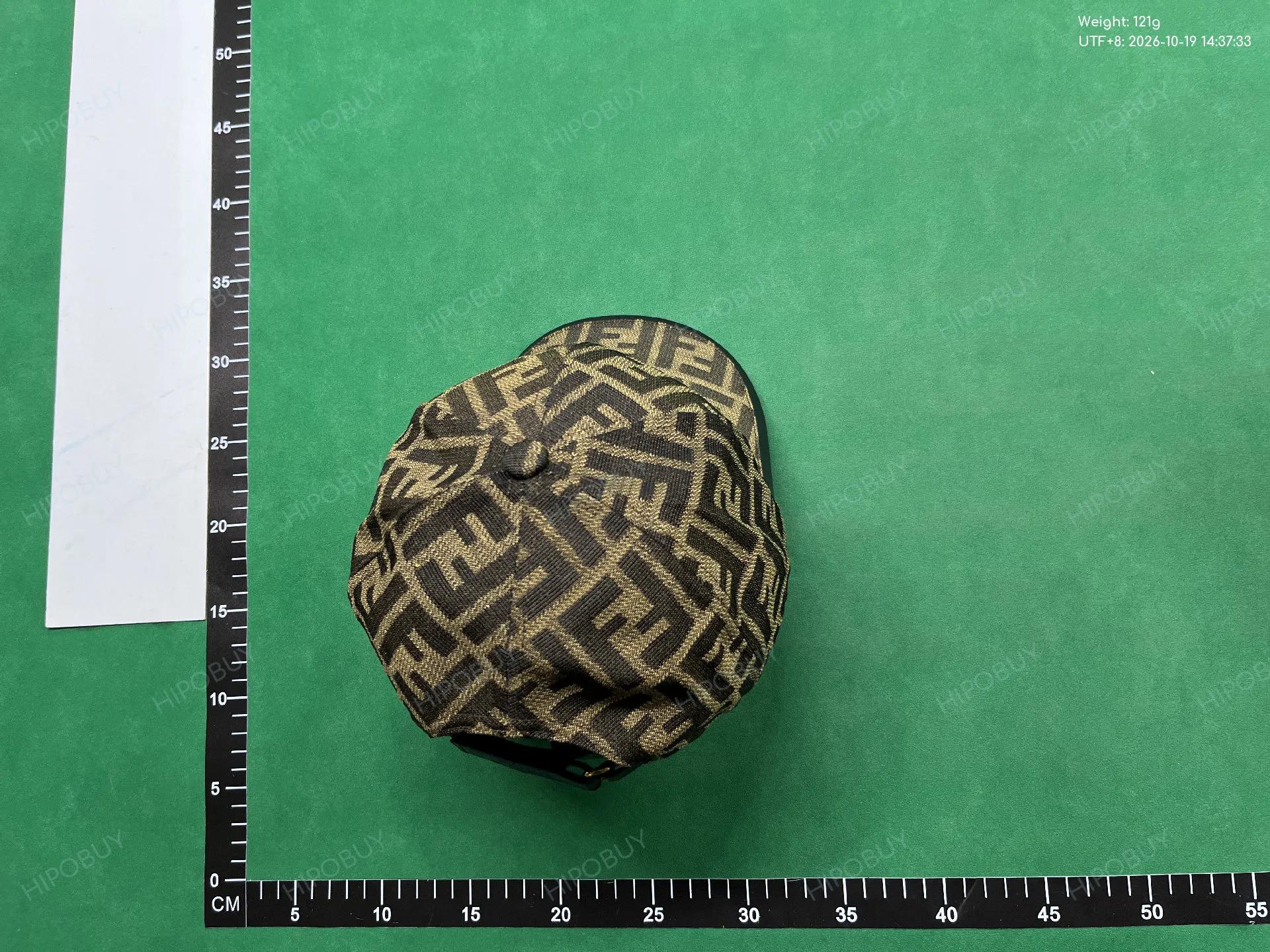 Foto QC 8 de Fendi FF Monogram Leather Trim Cap Tobacco/Black