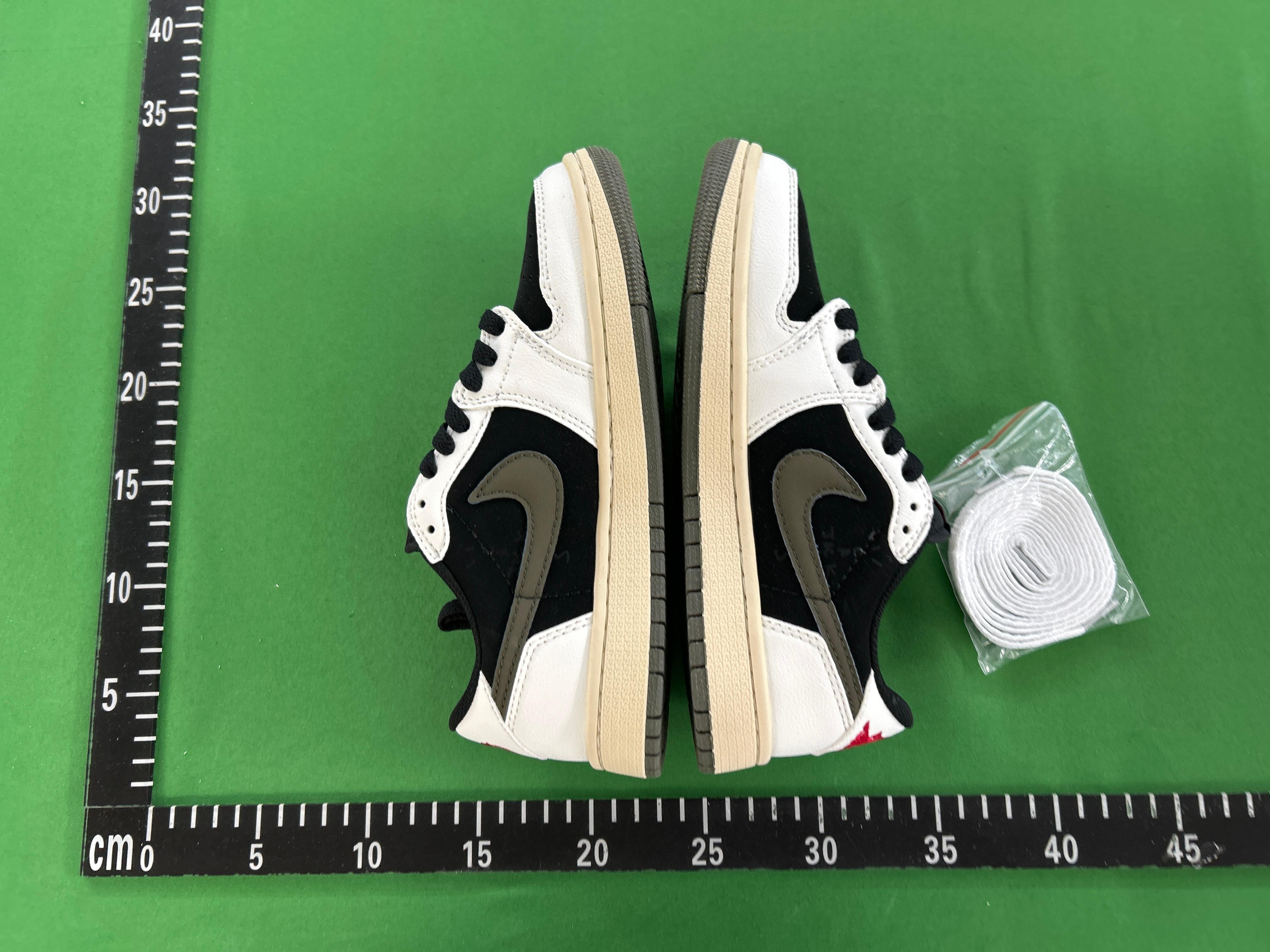 Foto QC 8 de Jordan 1 Retro Low OG SP Travis Scott Black Phantom DM7866-001