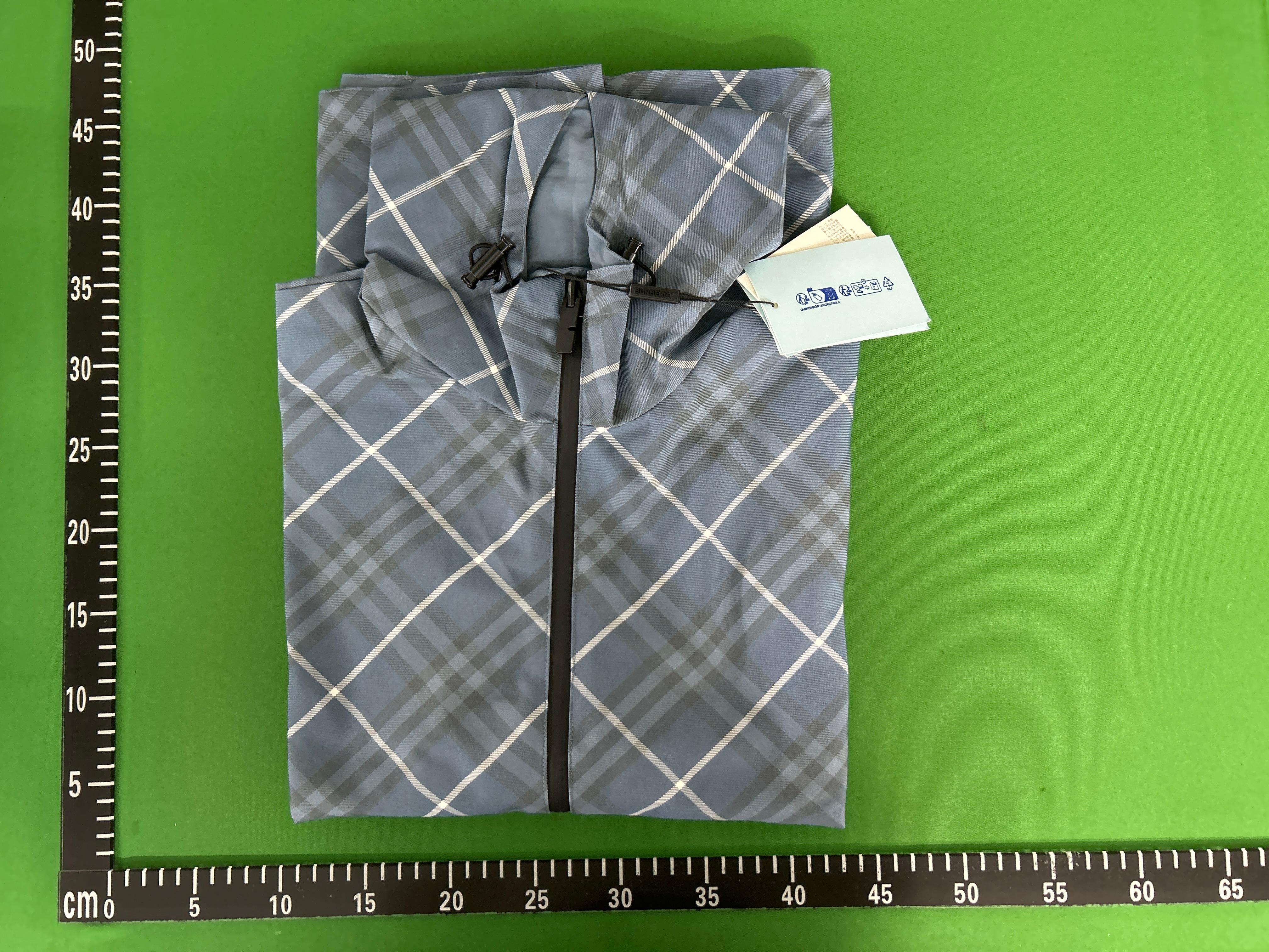 Foto QC 5 de Burberry Hooded Jacket Check Archive Beige