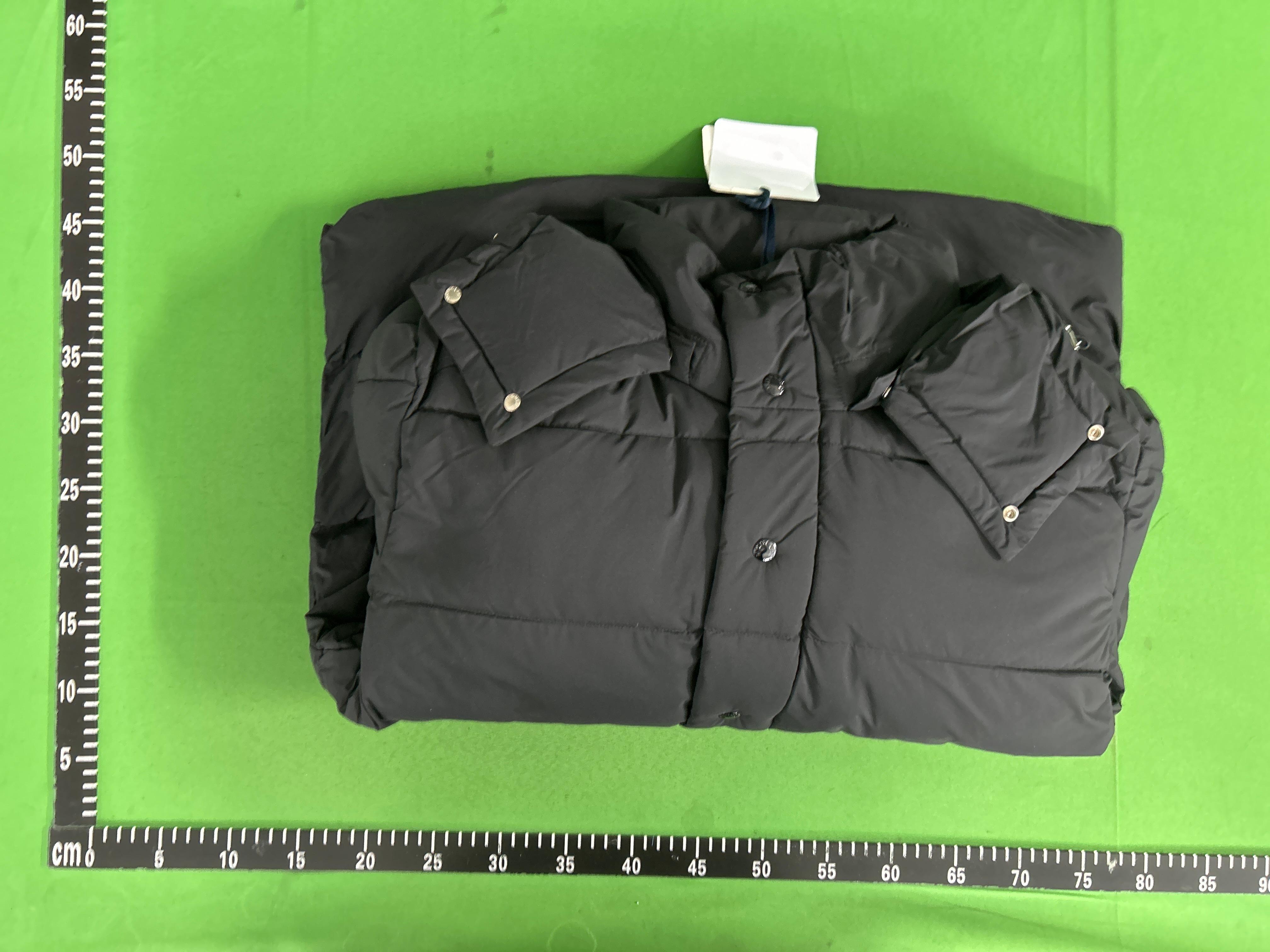 Foto QC 1 de Moncler Maya Down Puffer Jacket Matte Black