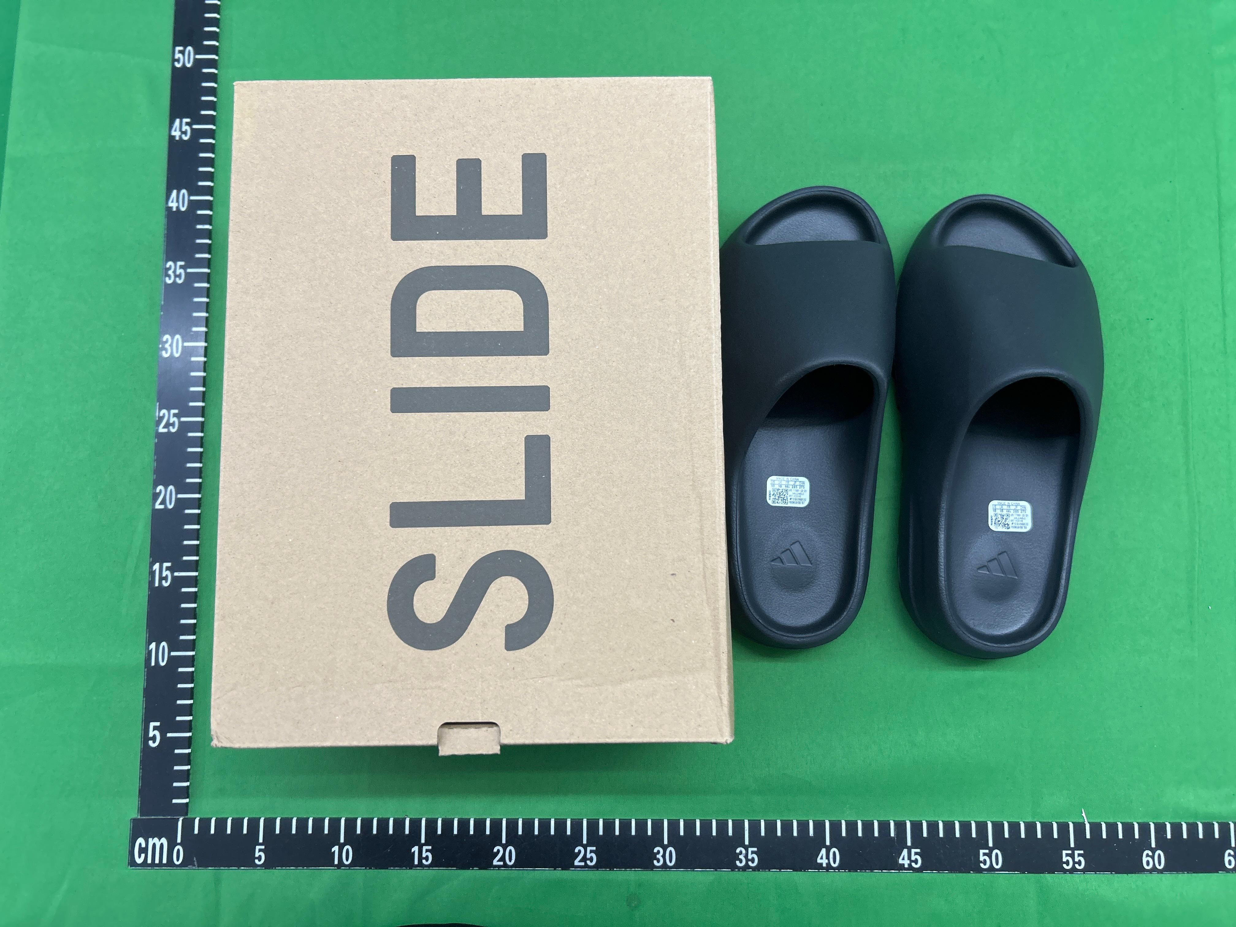 Foto QC 2 de adidas Yeezy Slide EVA Resin FZ5904