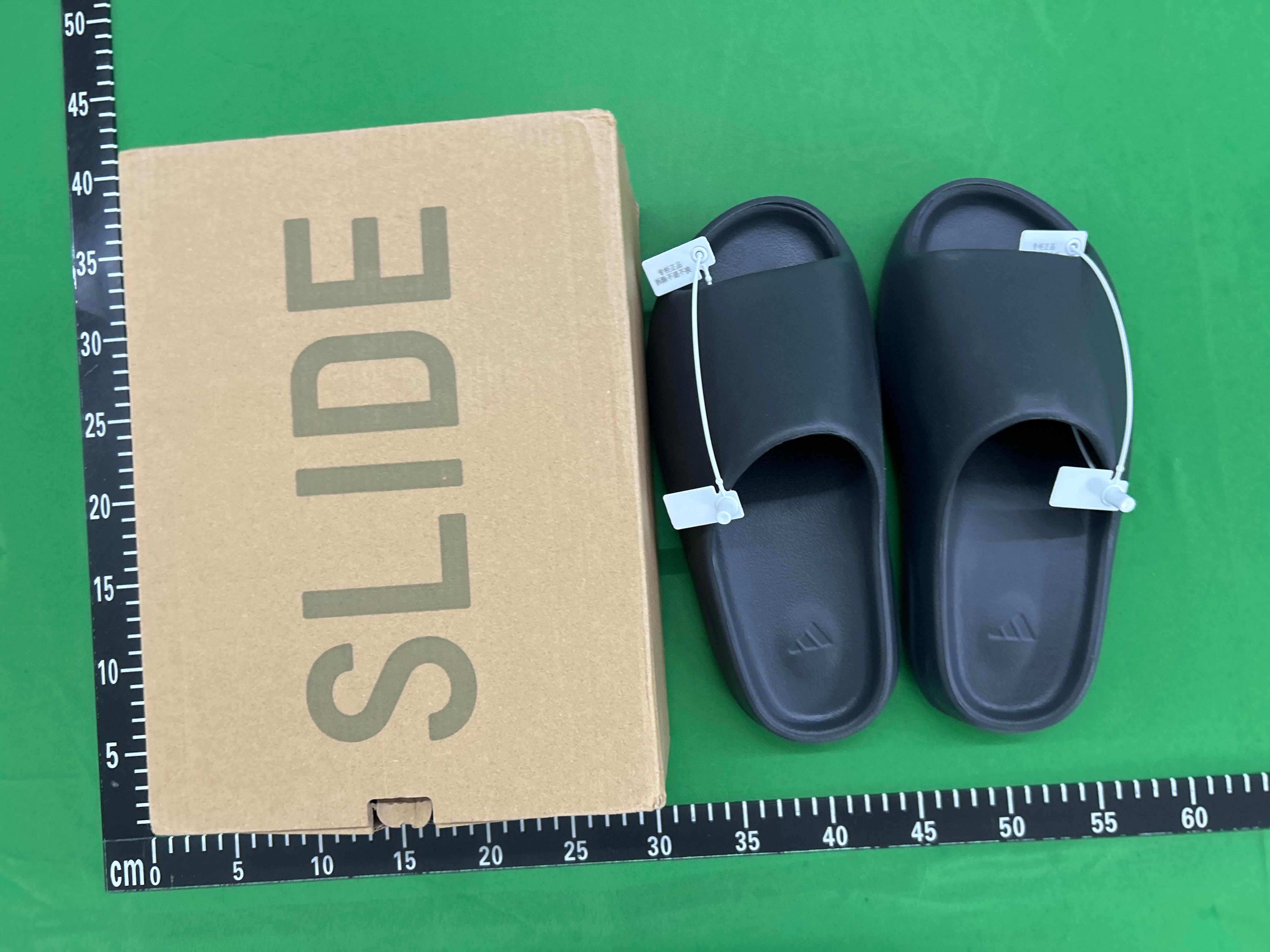 Foto QC 3 de adidas Yeezy Slide EVA Desert Sand FW6344
