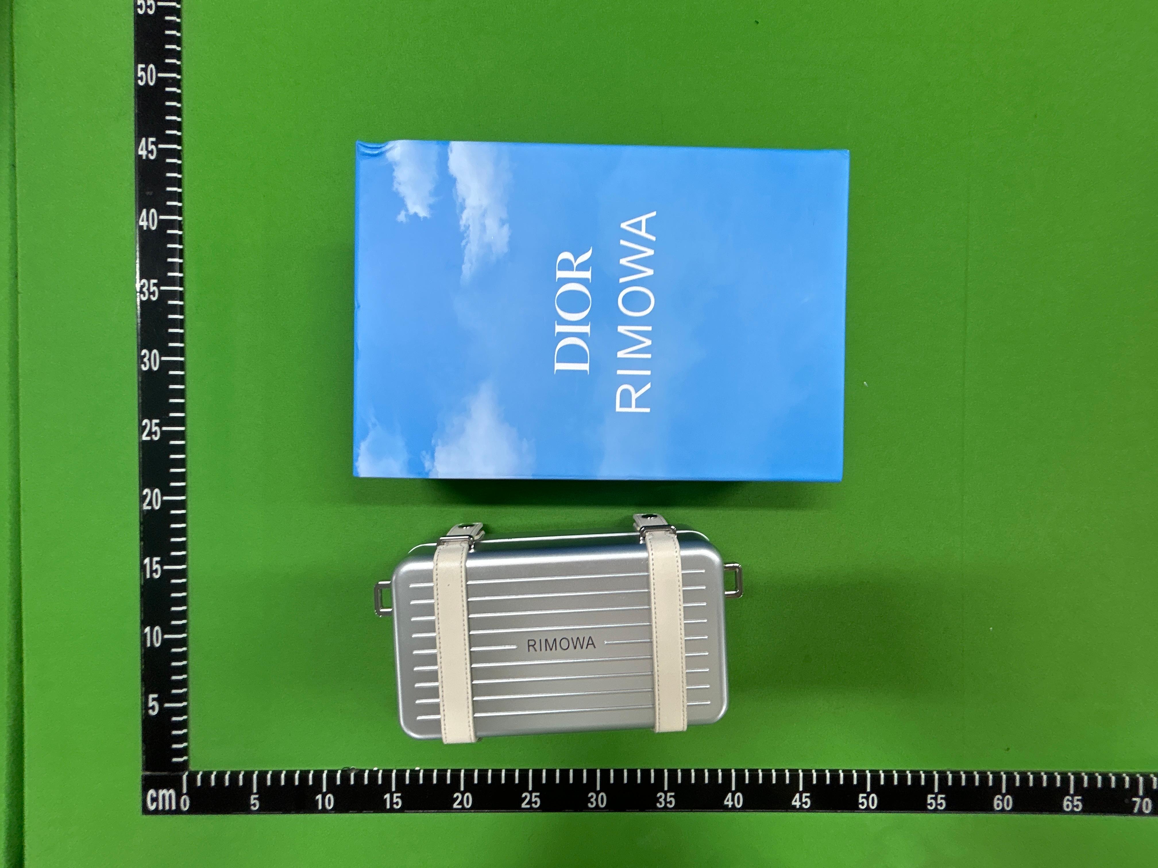 Foto QC 4 de Dior x Rimowa Personal Clutch Silver Aluminum