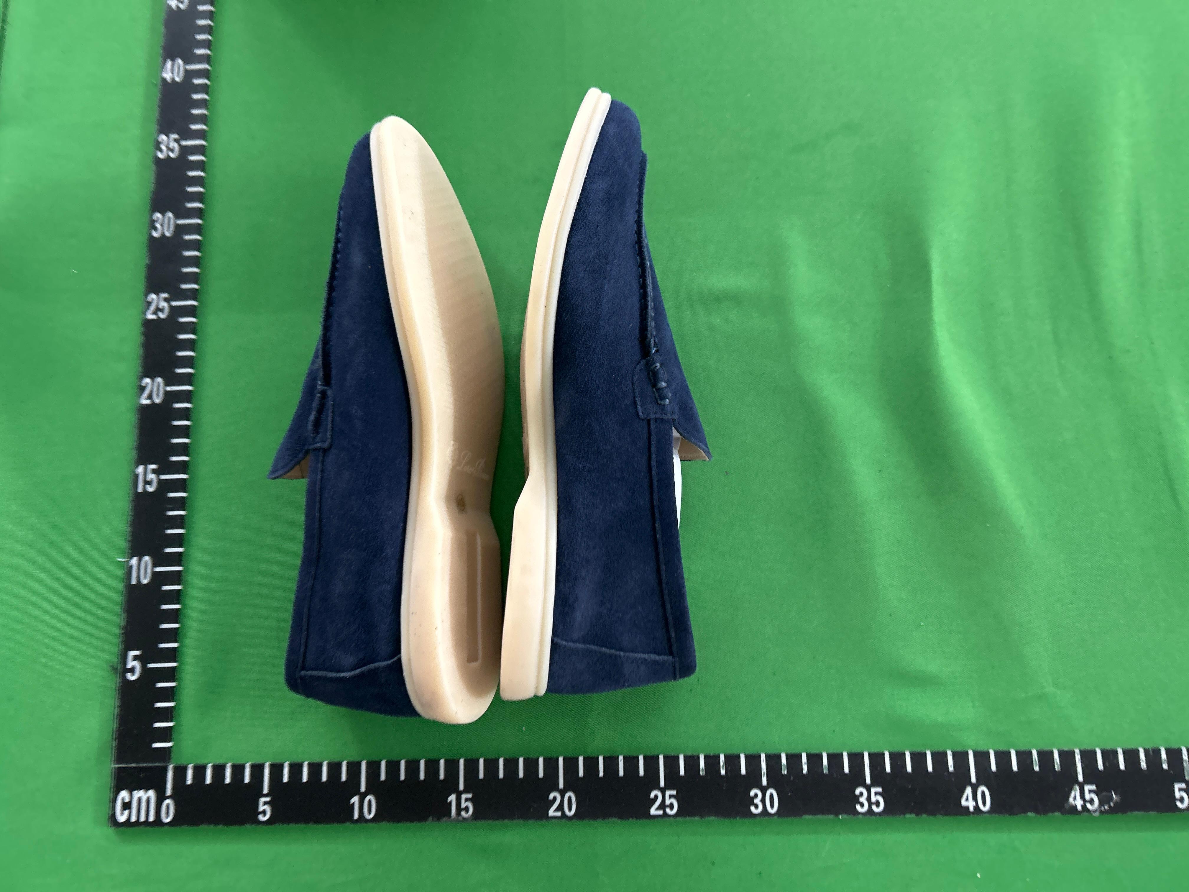 Foto QC 4 de Loro Piana Summer Walk Suede Navy Blue Slip-On Loafers