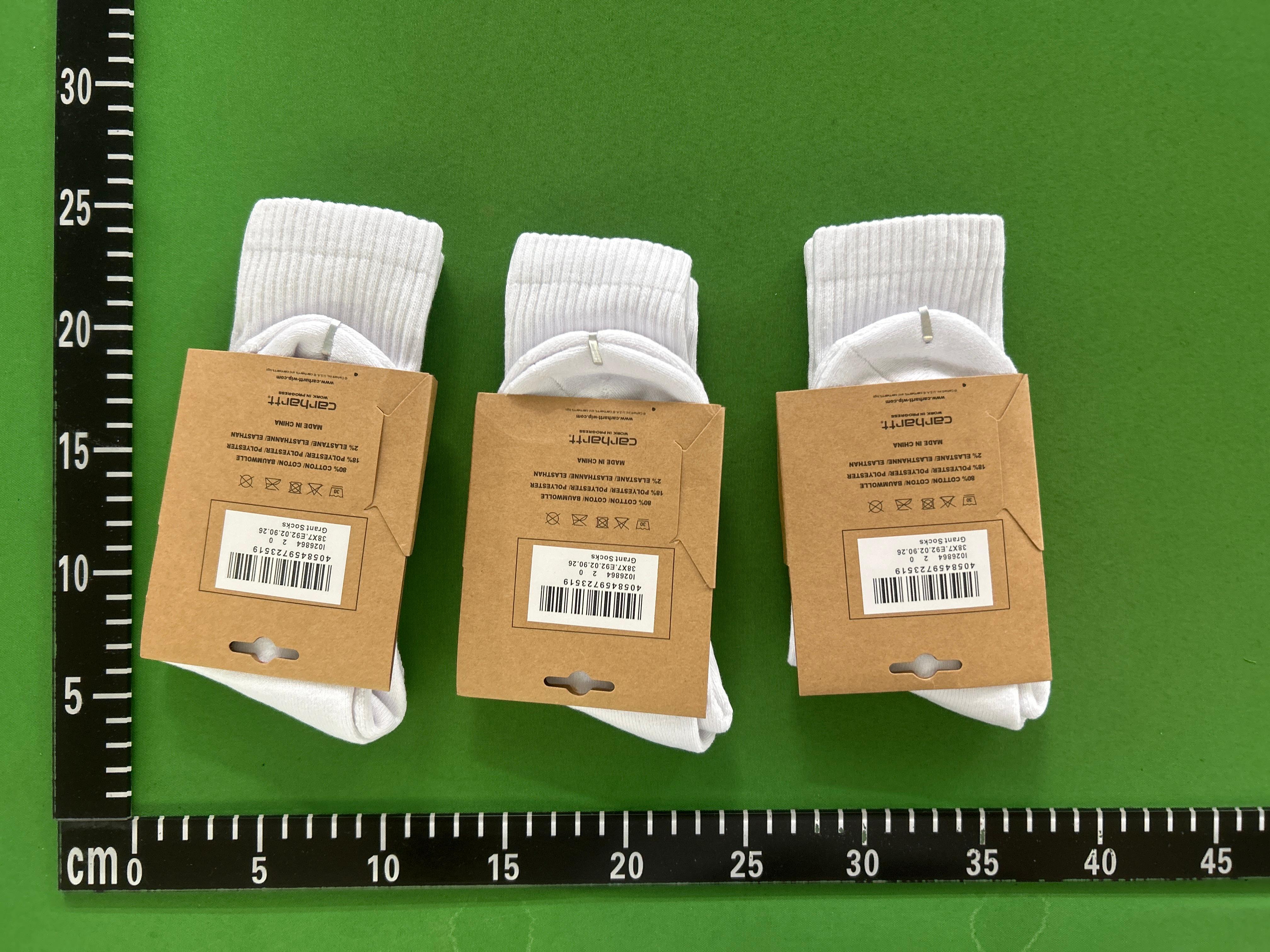 Foto QC 4 de Carhartt WIP Crew Socks Gold Embroidered Logo White