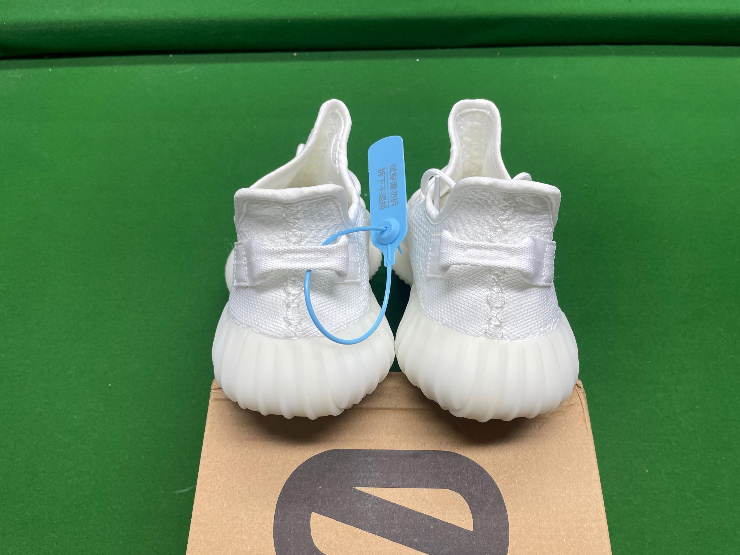 Foto QC 3 de adidas Yeezy Boost 350 V2 Yecheil