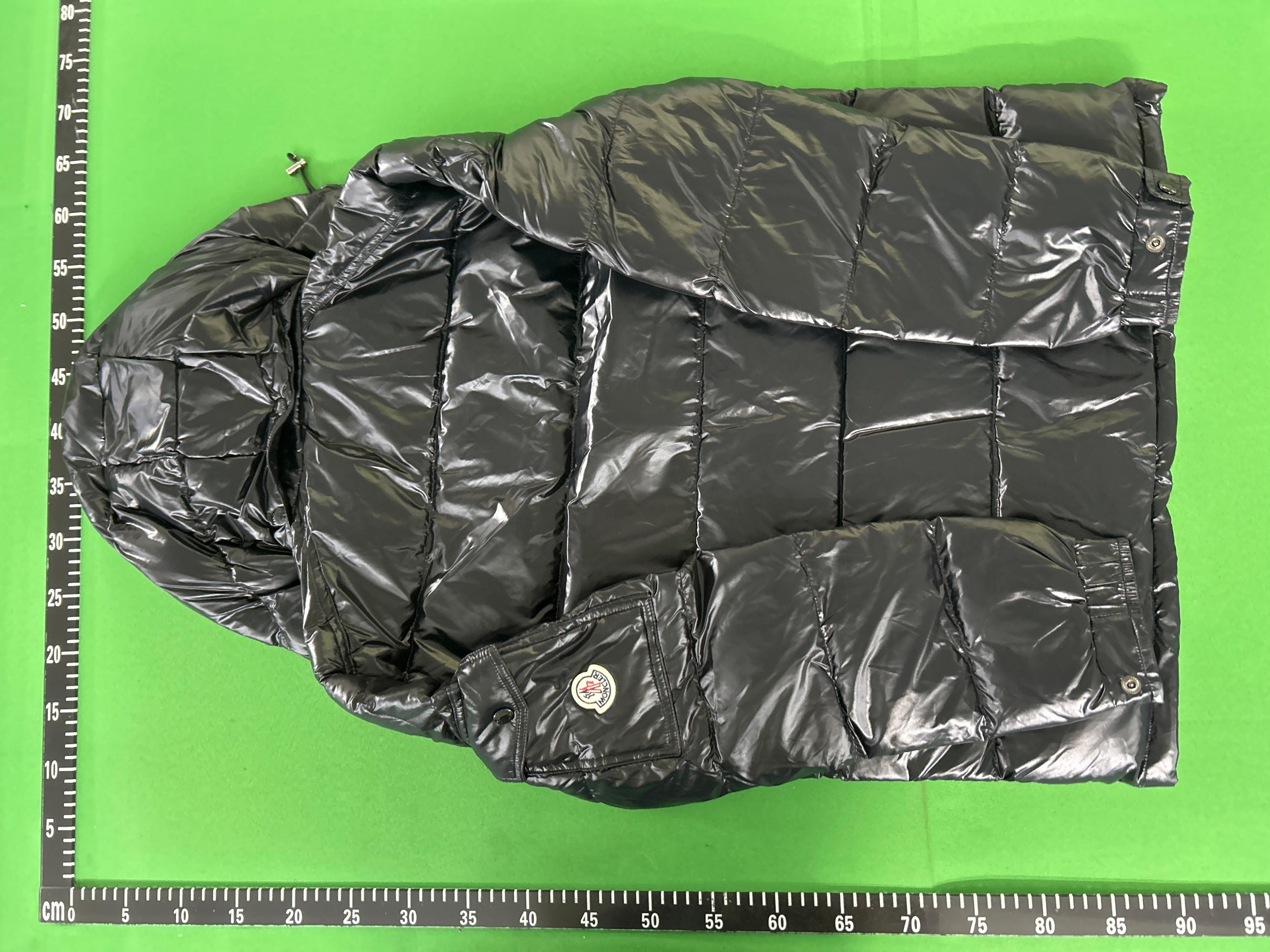 Foto QC 3 de Moncler Maya Hooded Down Jacket Black