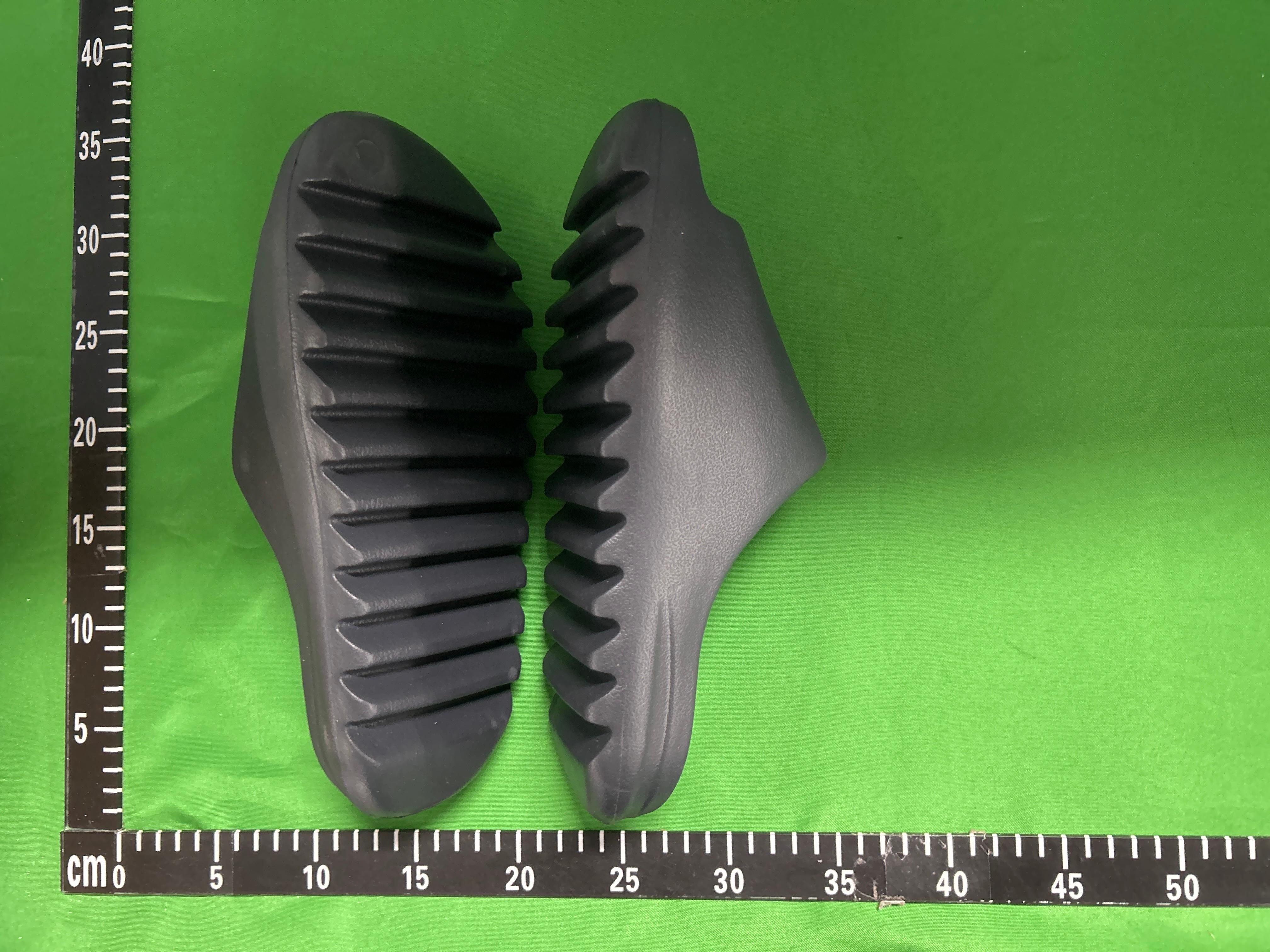 Foto QC 4 de adidas Yeezy Slide Resin FZ5904