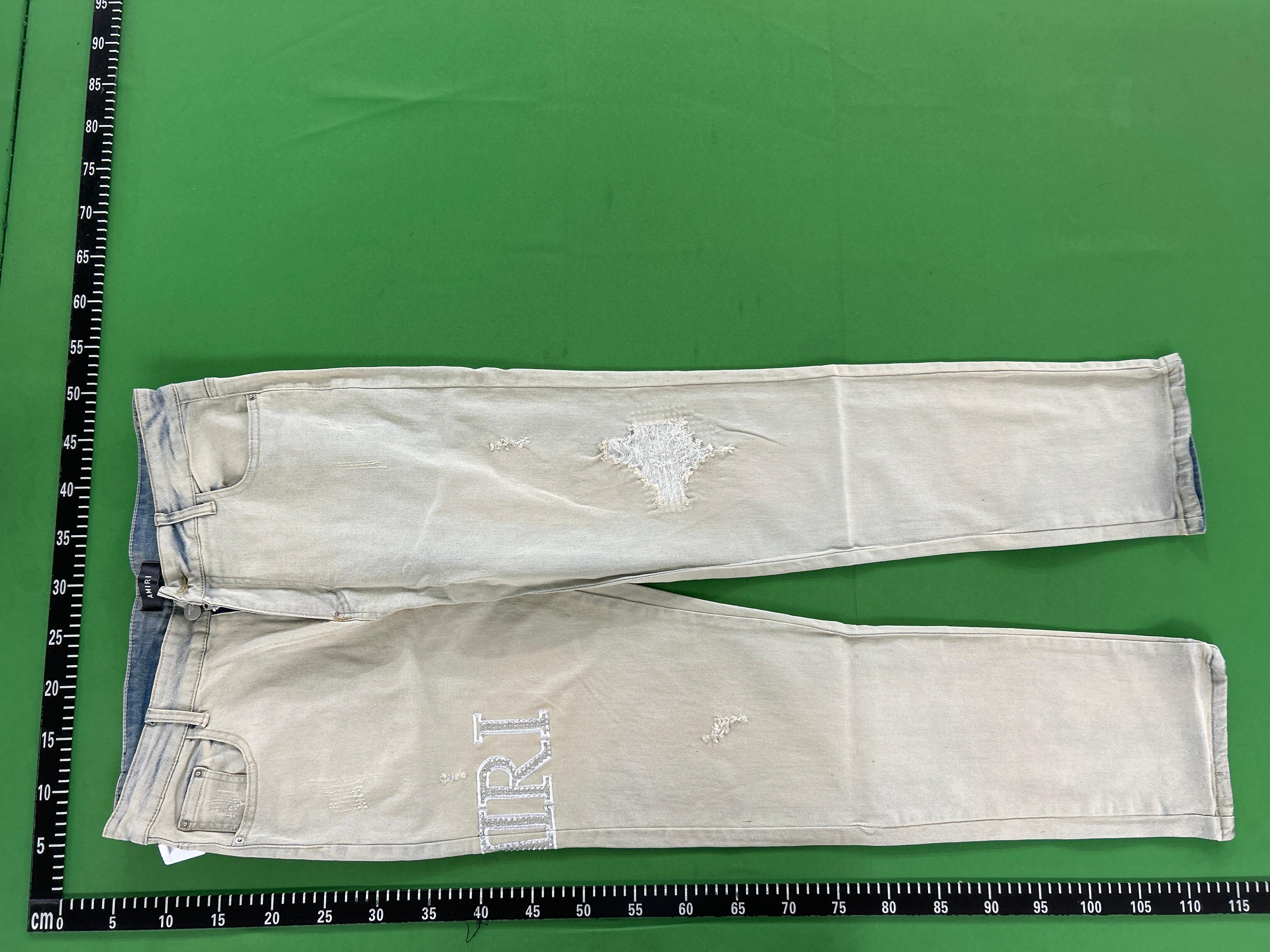 Foto QC 7 de Amiri Jeans Distressed Embroidered Black