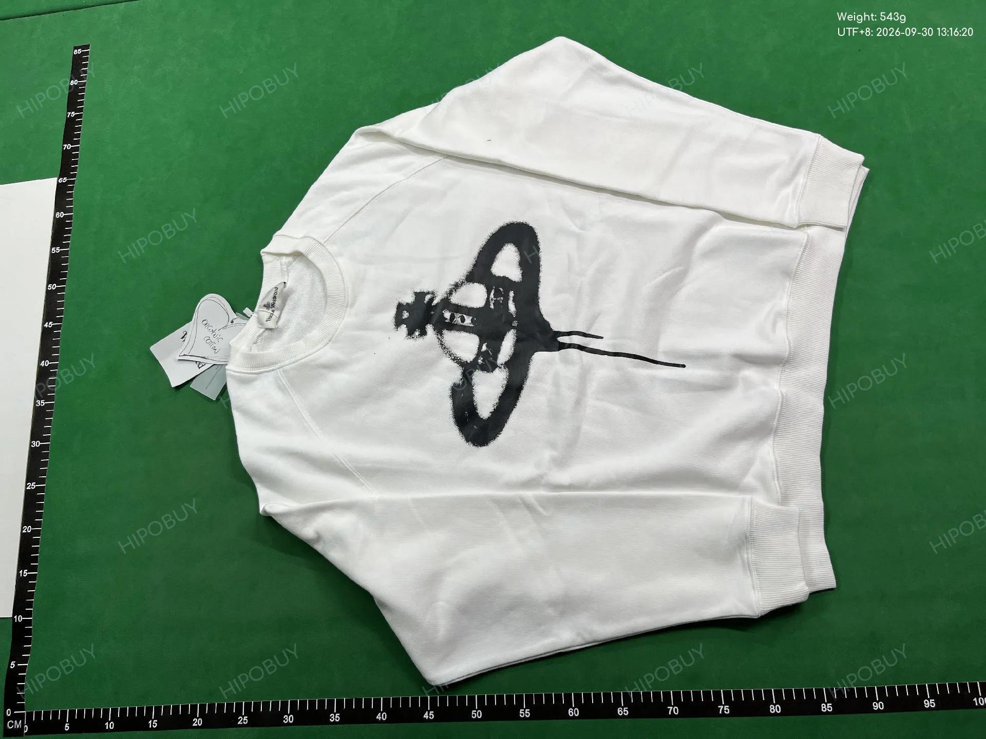 Foto QC 2 de Vivienne Westwood Orb Logo Spray Paint Crewneck Sweater White