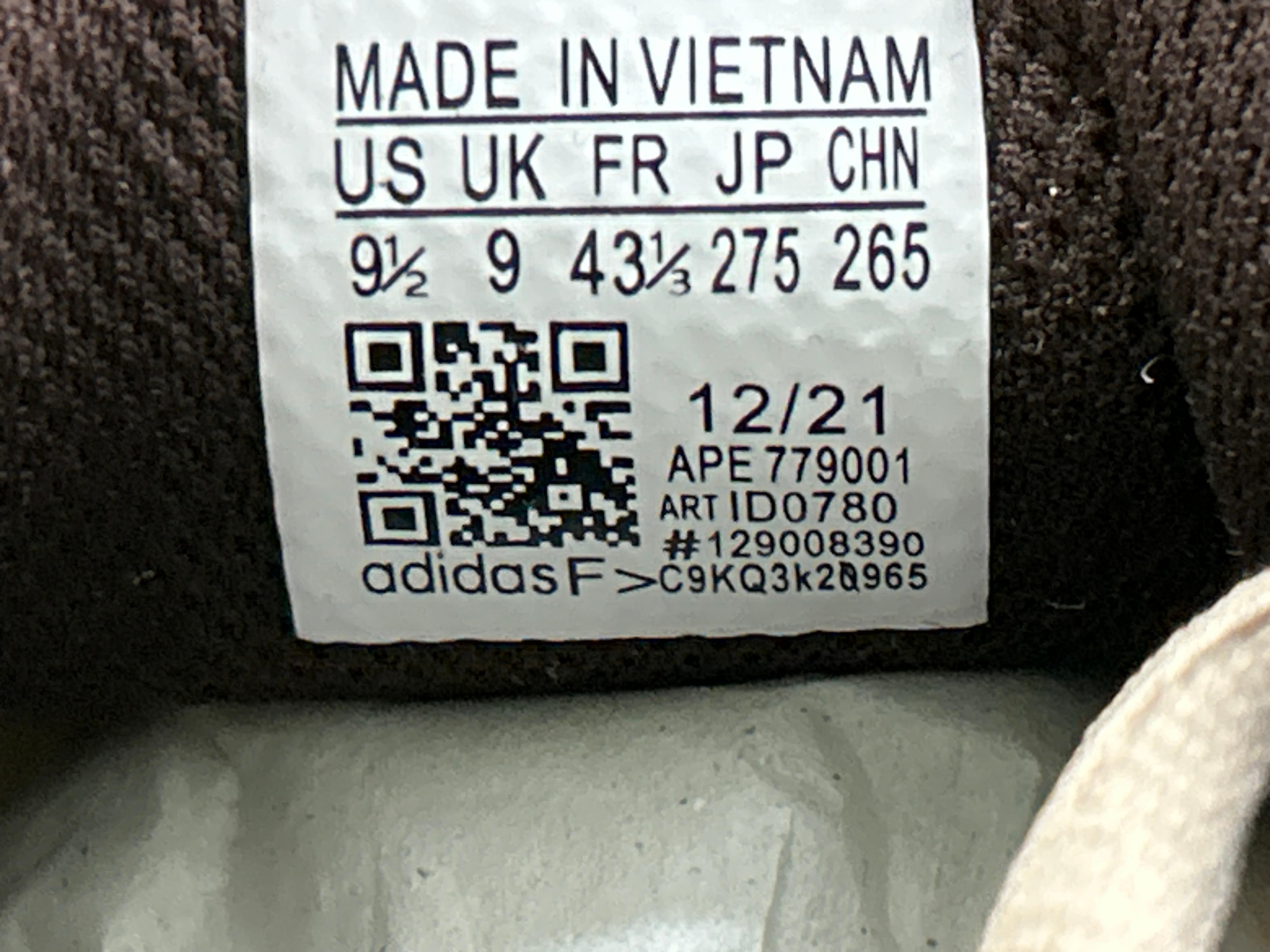 Foto QC 7 de adidas Response CL Bad Bunny Triple Black ID0805