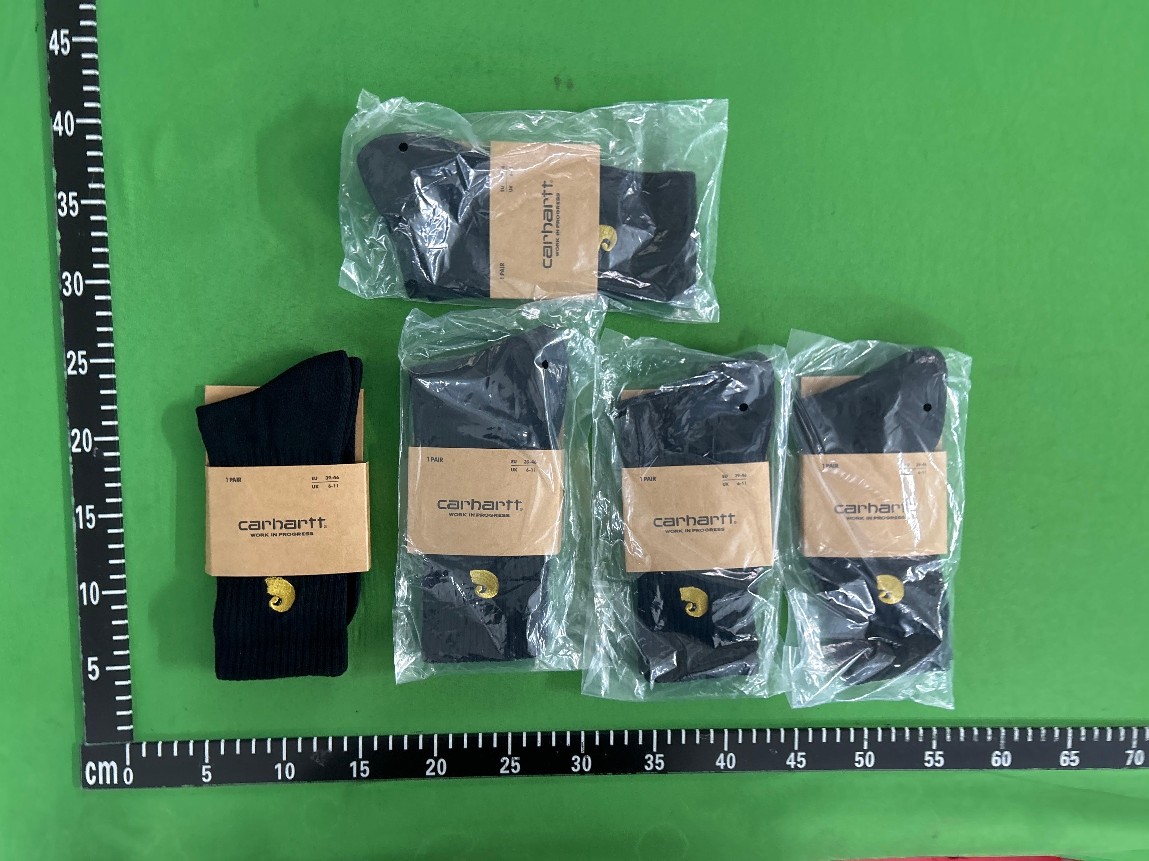Foto QC 7 de Carhartt WIP Crew Socks Gold Embroidered Logo White