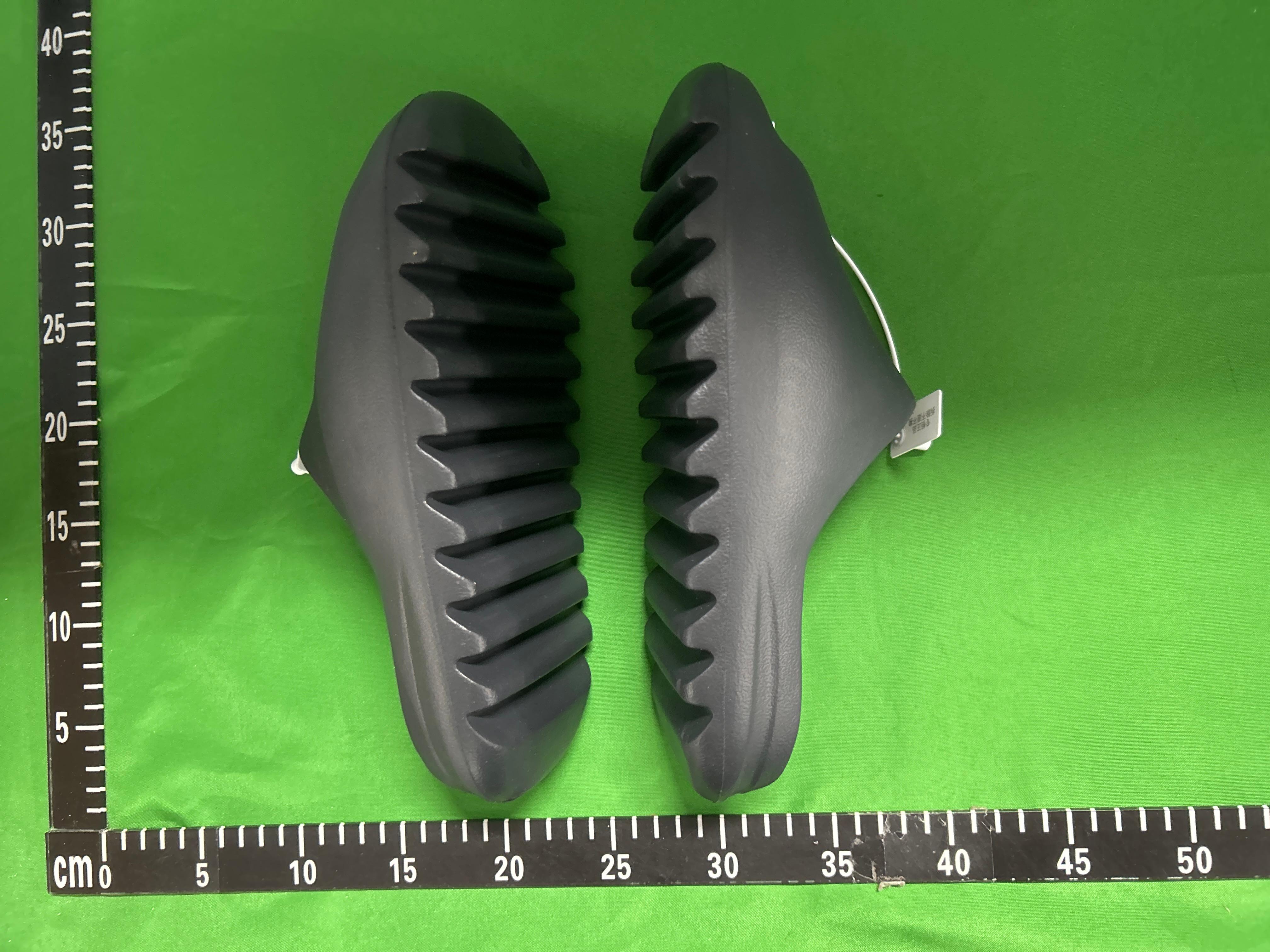 Foto QC 5 de adidas Yeezy Slide Resin FZ5904