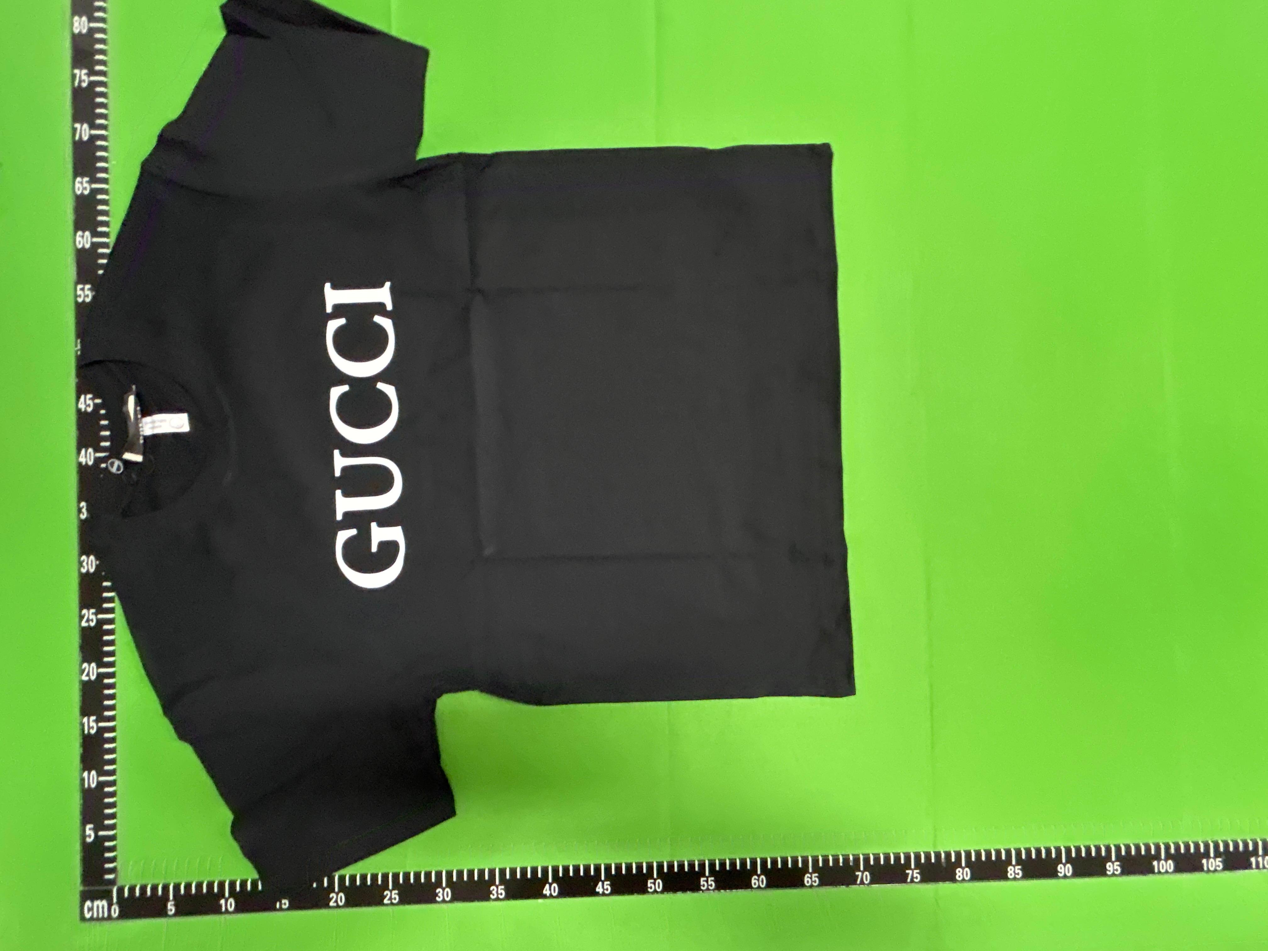 Foto QC 7 de Gucci T-shirt UGCCI Logo Burgundy