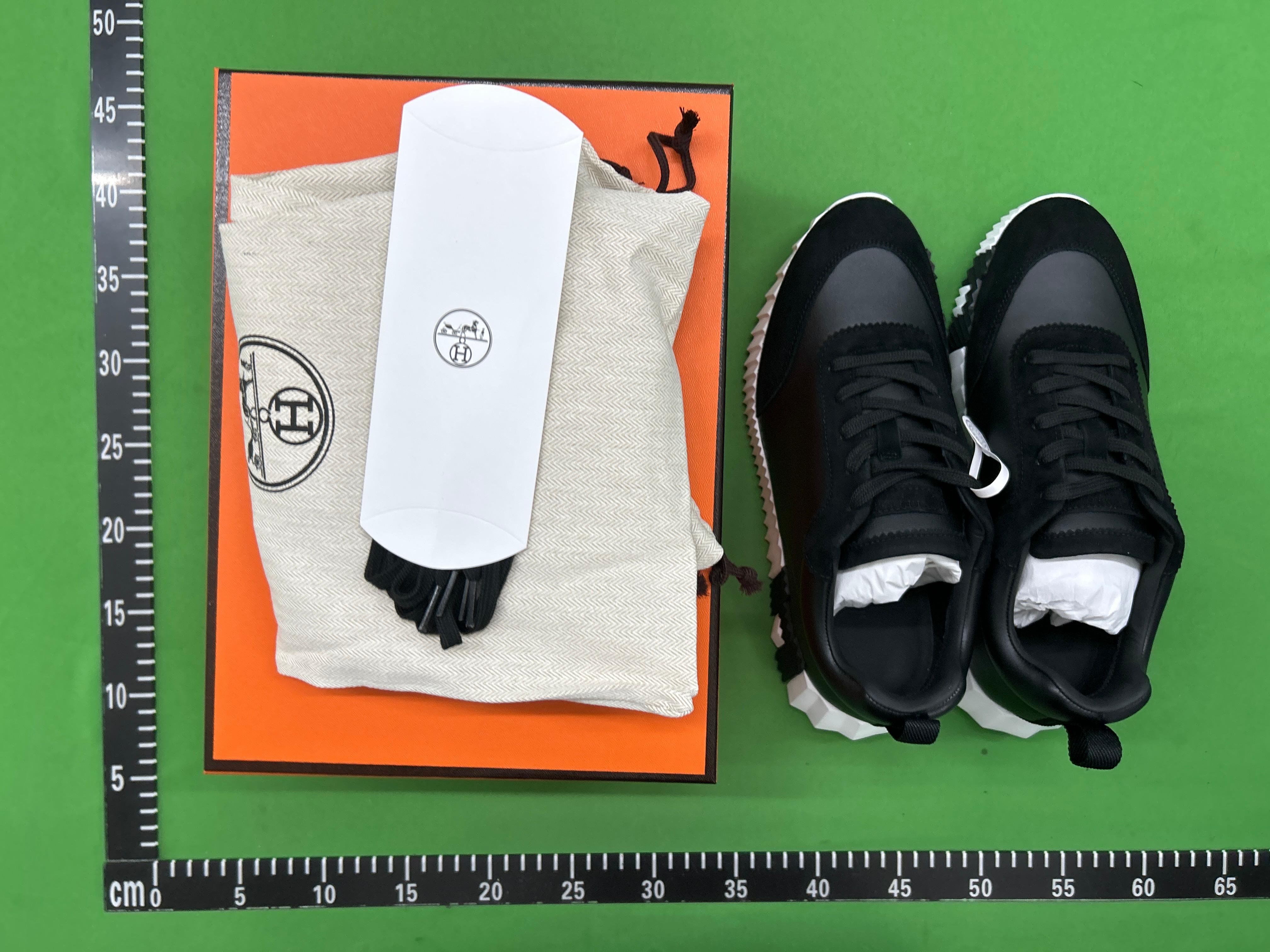 Foto QC 3 de Hermes Bouncing Black H251099Z 02350