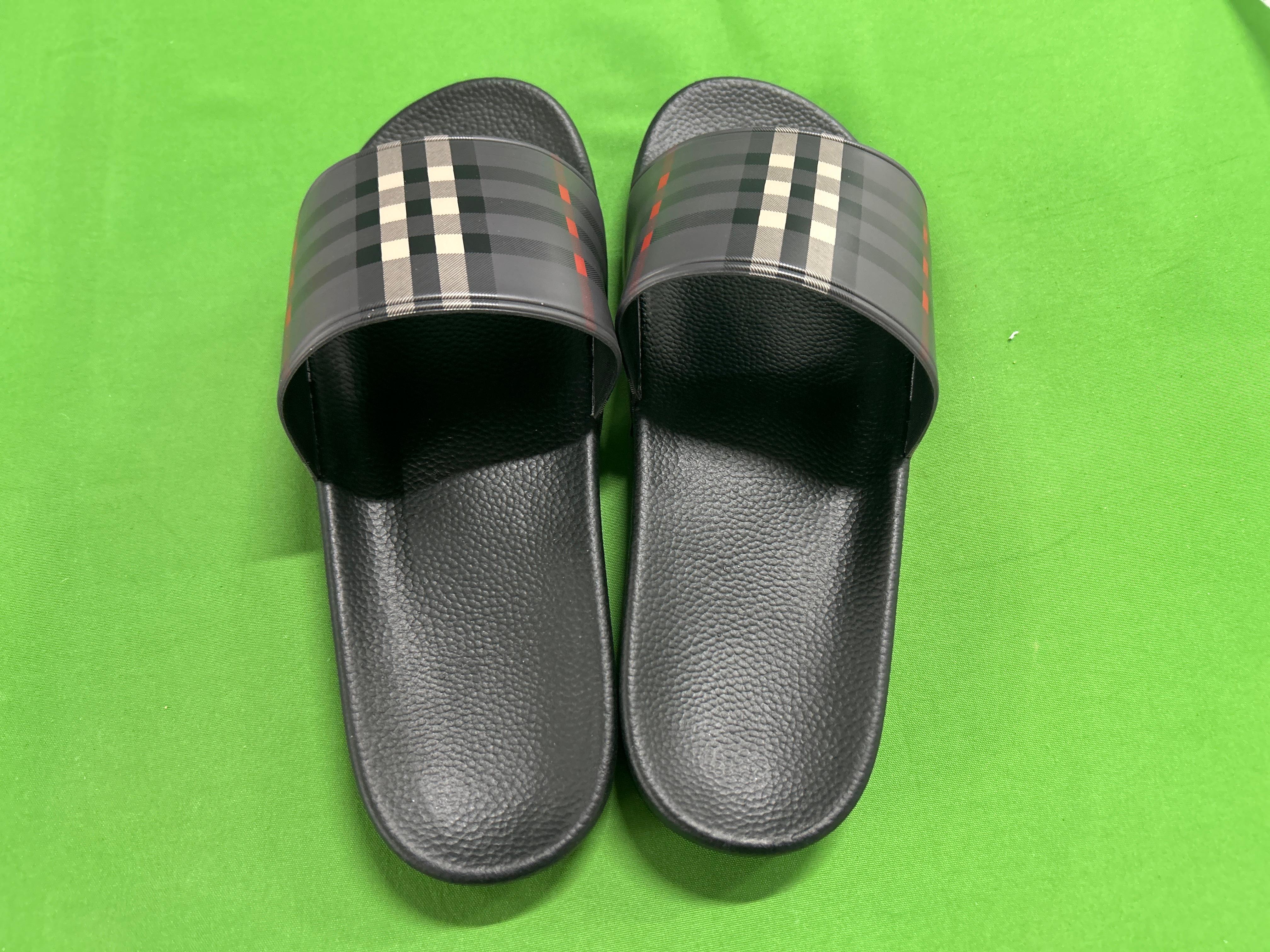 Foto QC 2 de Unbranded Little Bee Slides Foam Black