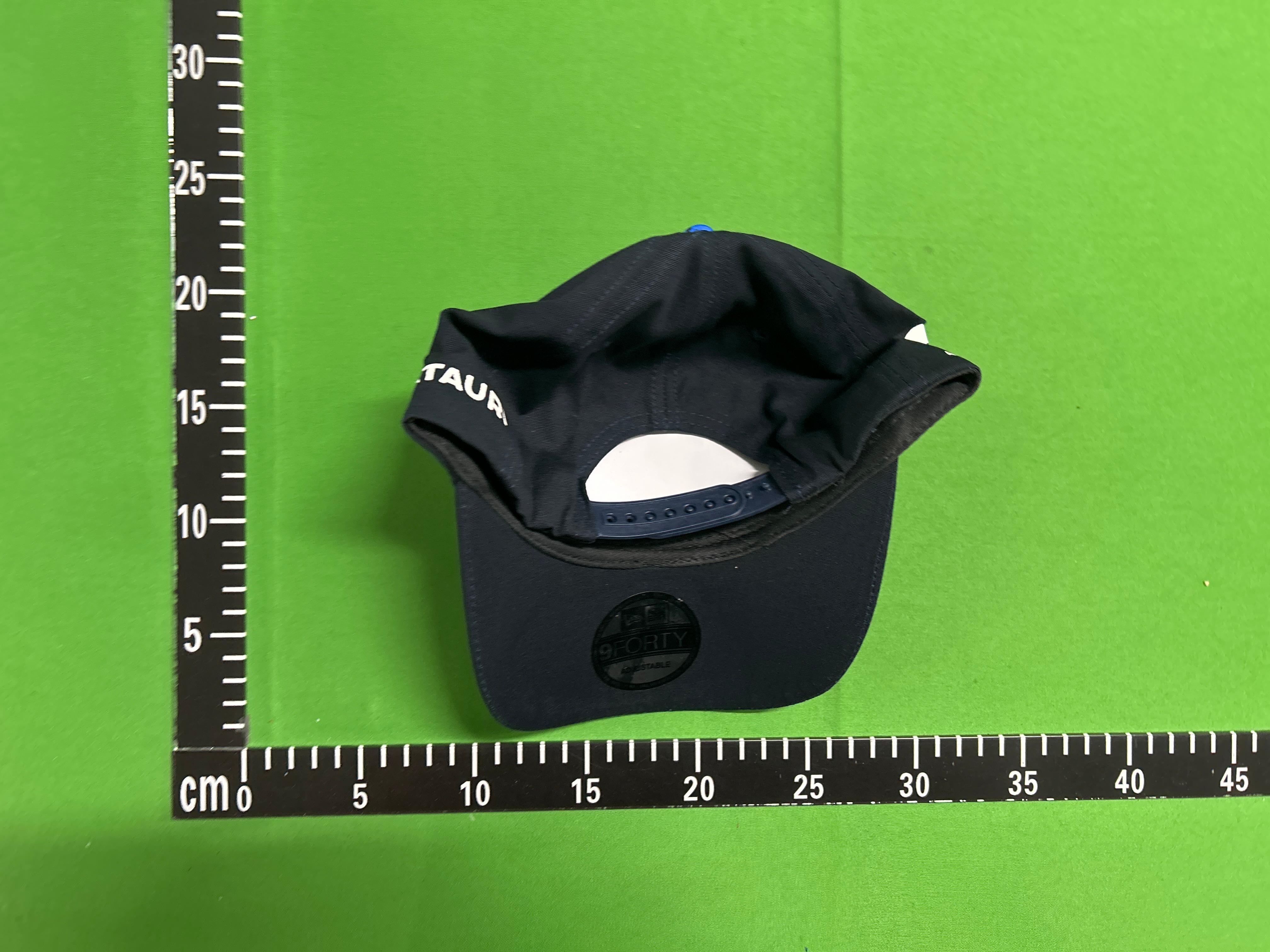 Foto QC 1 de Red Bull Racing Aston Martin Cap White