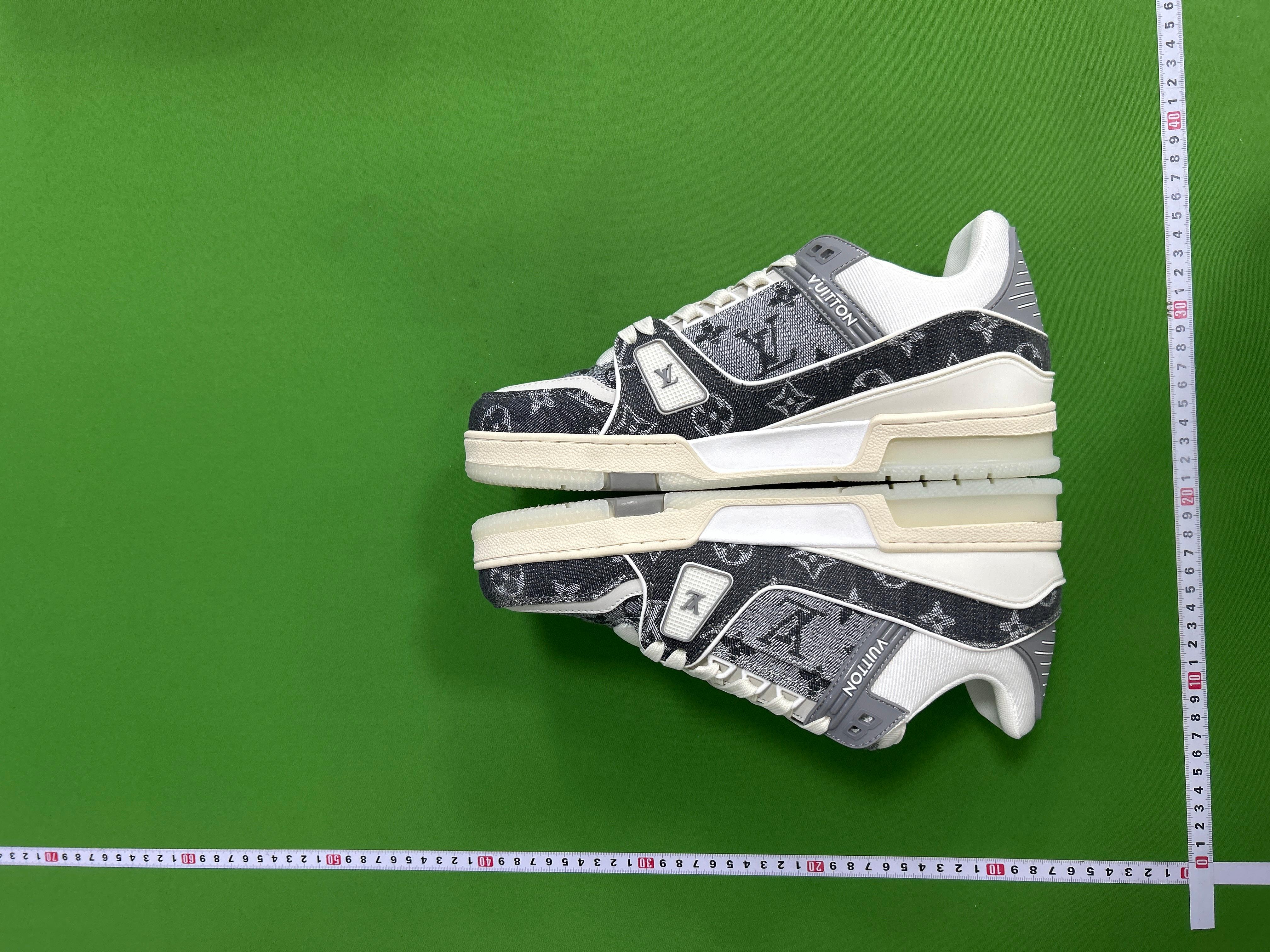 Foto QC 5 de Louis Vuitton Trainer Low Monogram Black White LV1-03