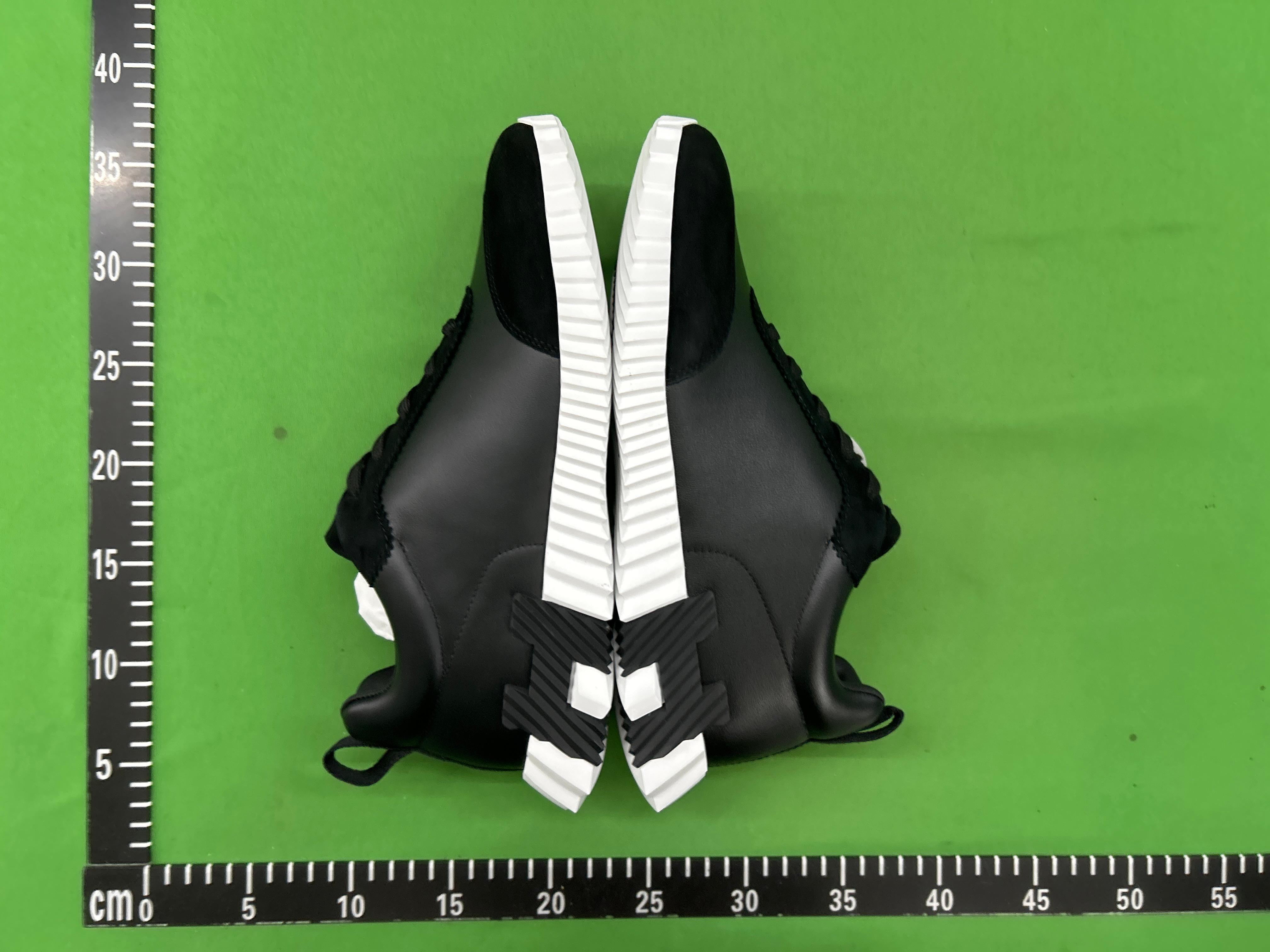 Foto QC 7 de Hermes Bouncing Black H251099Z 02350