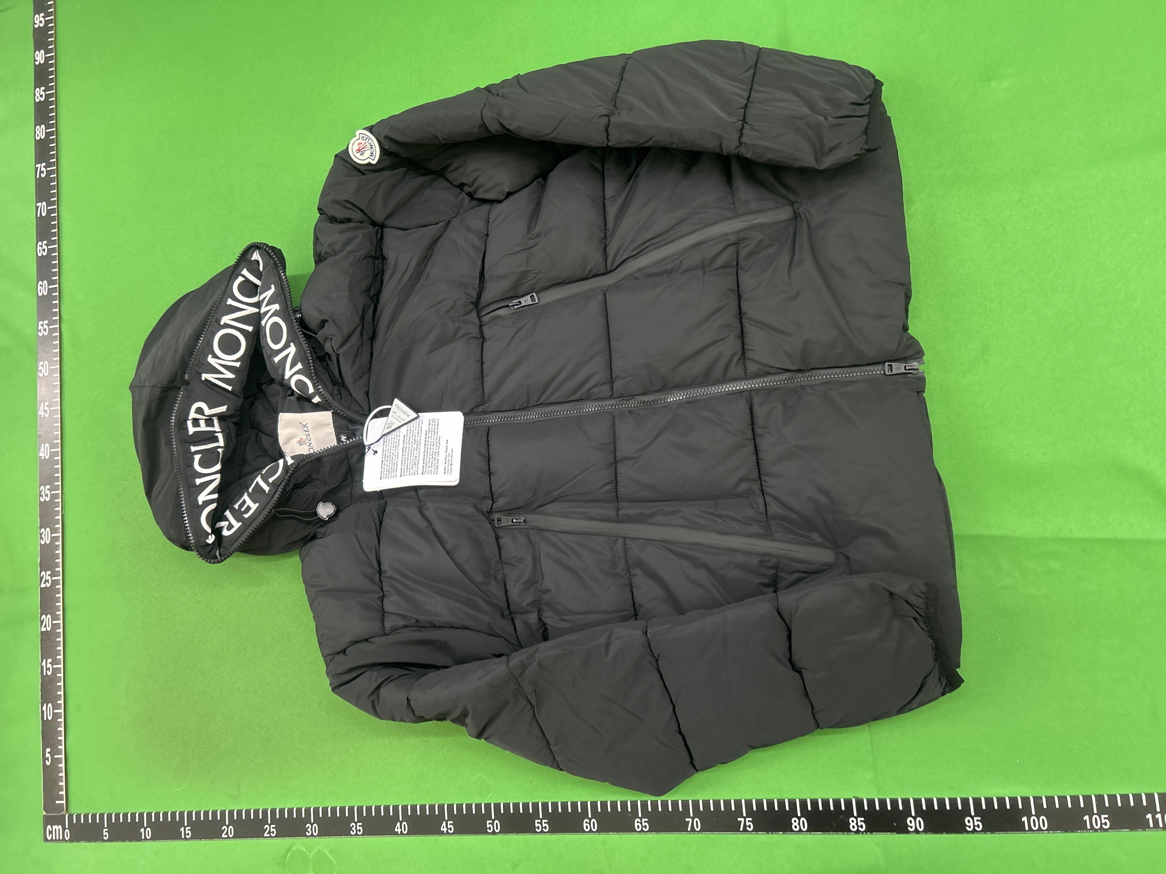 Foto QC 6 de Moncler Maya Puffer Jacket Down Hooded Black