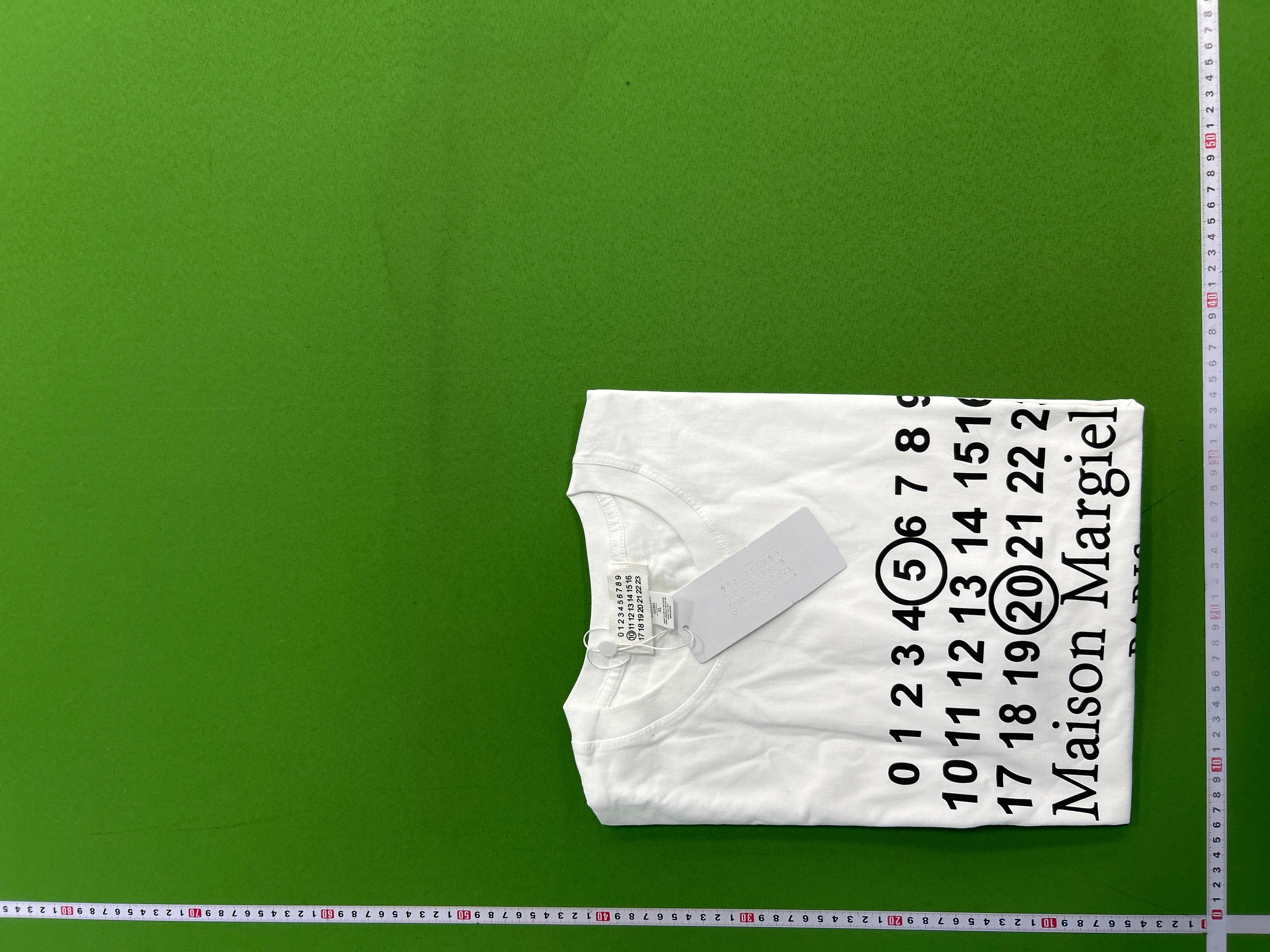 Foto QC 1 de Maison Margiela T-shirt Numeric Logo White
