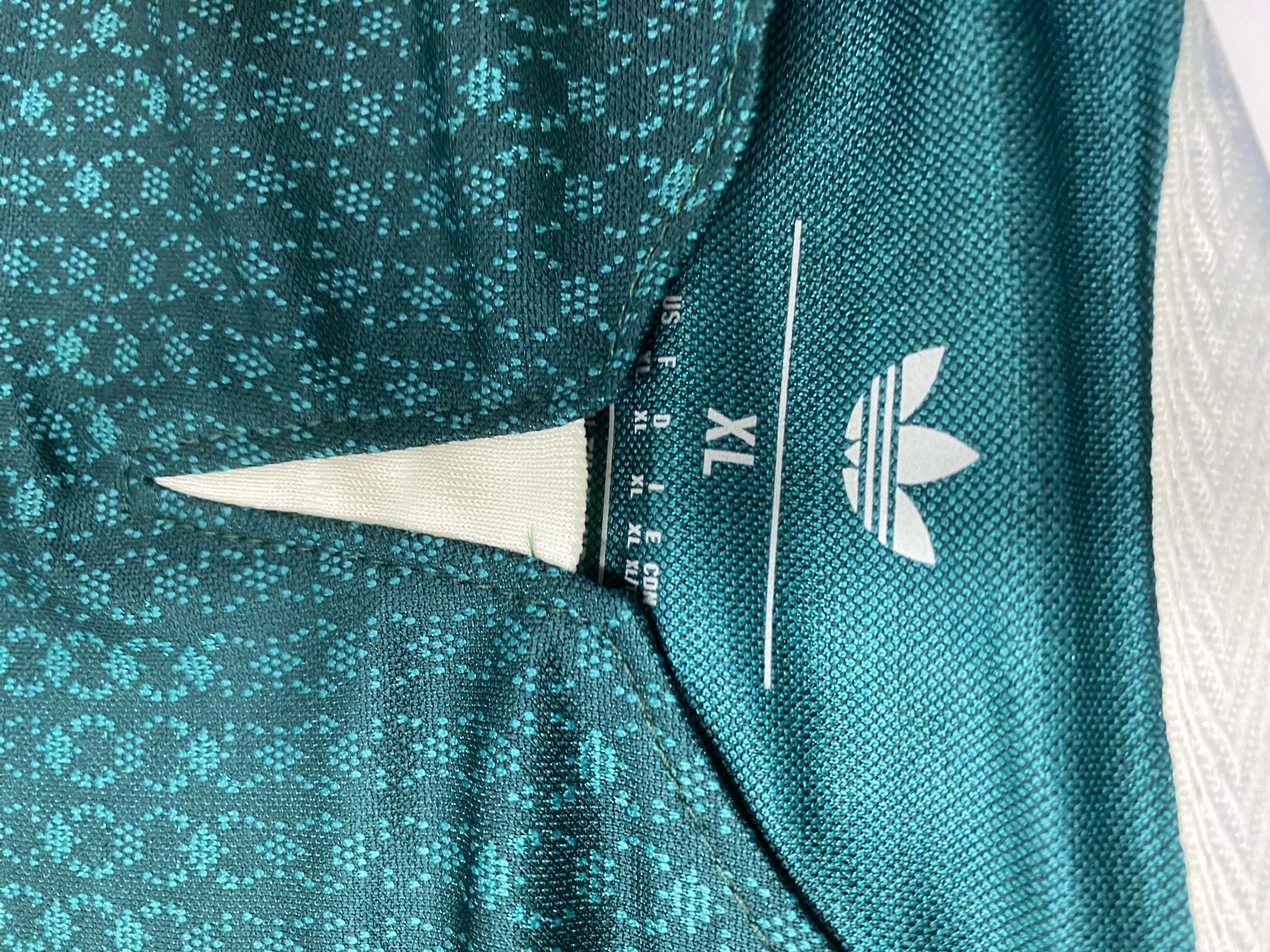 Foto QC 2 de adidas x Arsenal 2026/27 Away Jersey Collegiate Navy