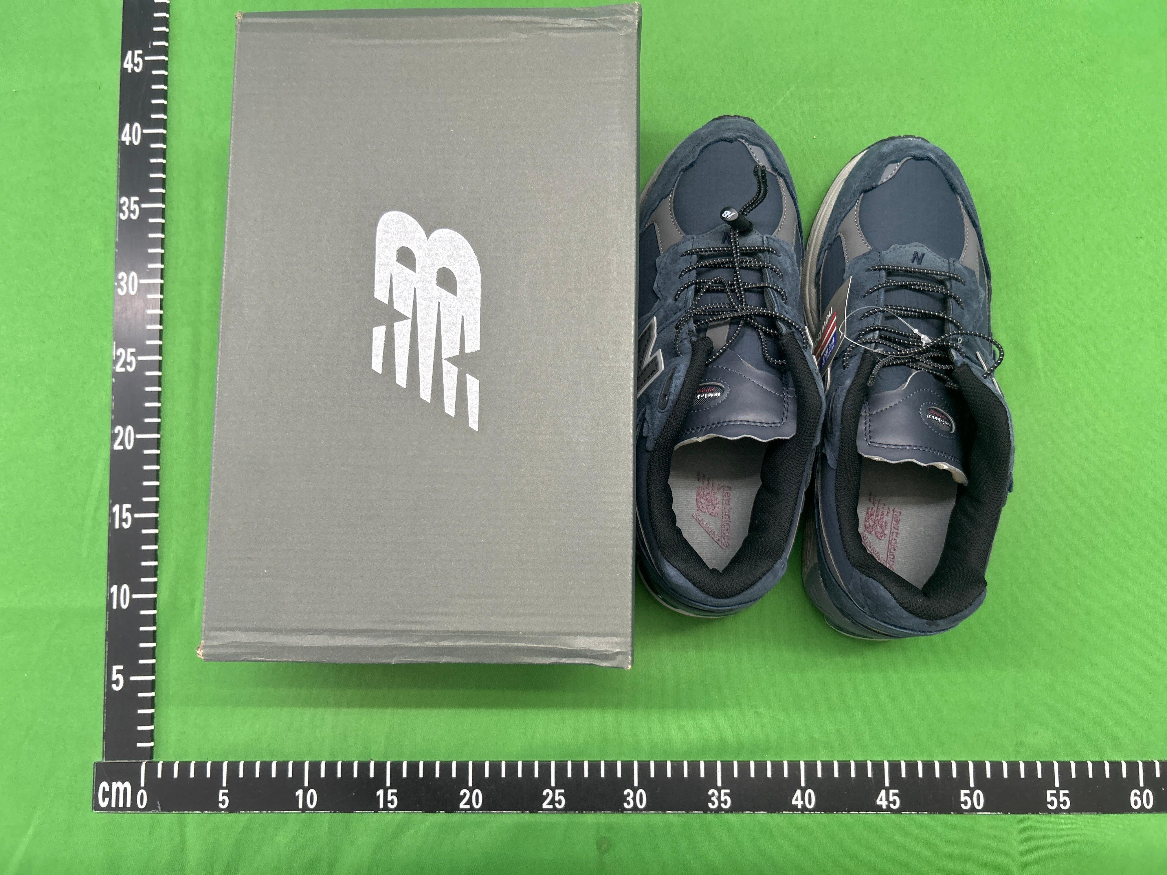 Foto QC 2 de New Balance 2002R Gore-Tex Castlerock M2002RXB