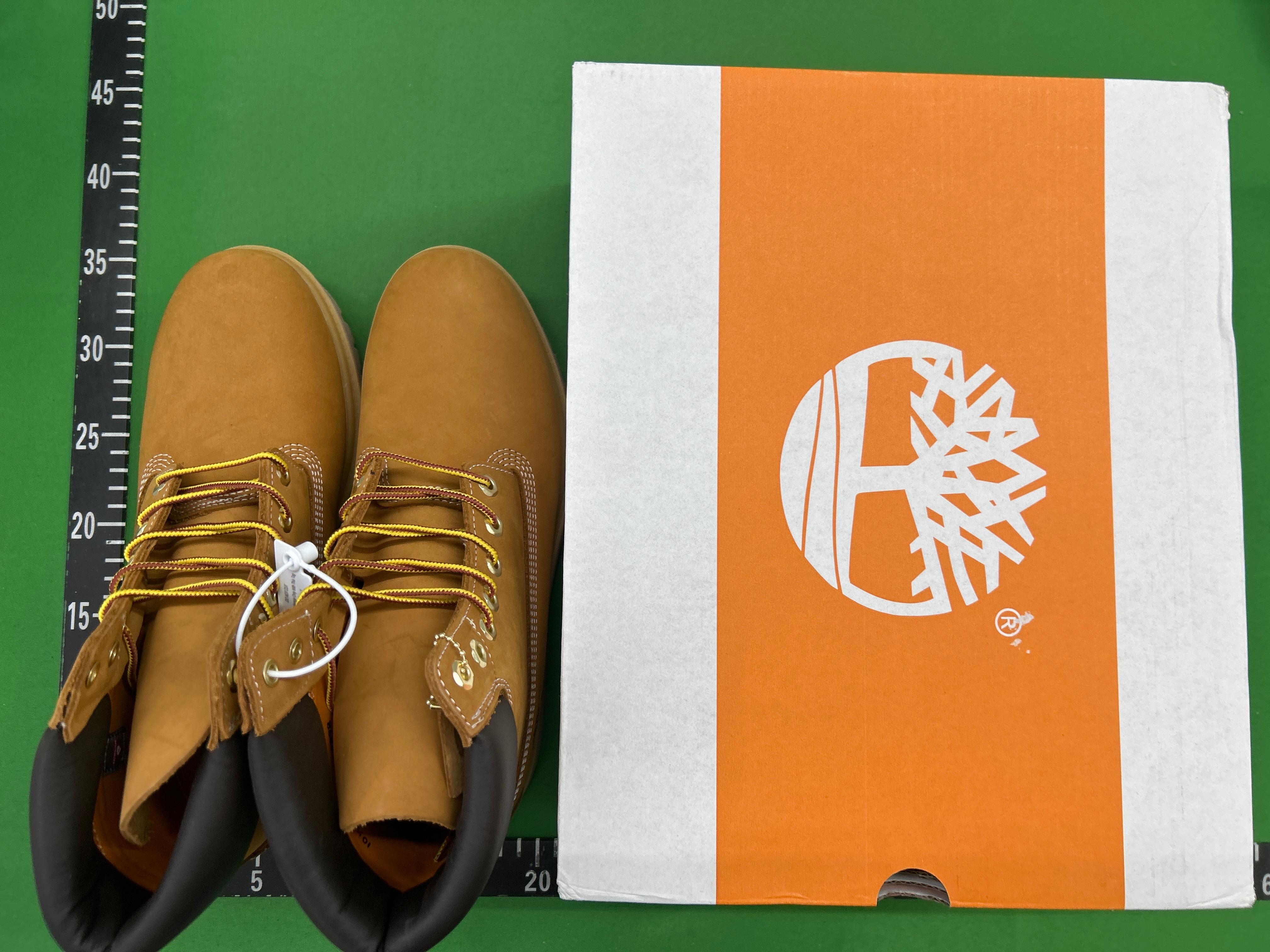 Foto QC 2 de Timberland 6-Inch Premium Waterproof Suede Boots Wheat
