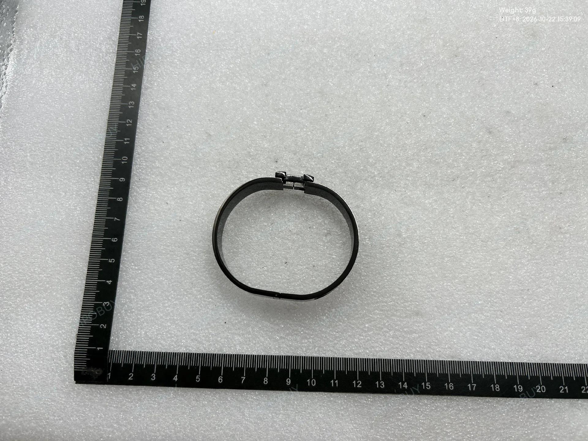 Foto QC 6 de Hermes Clic HH Bracelet Metal Black