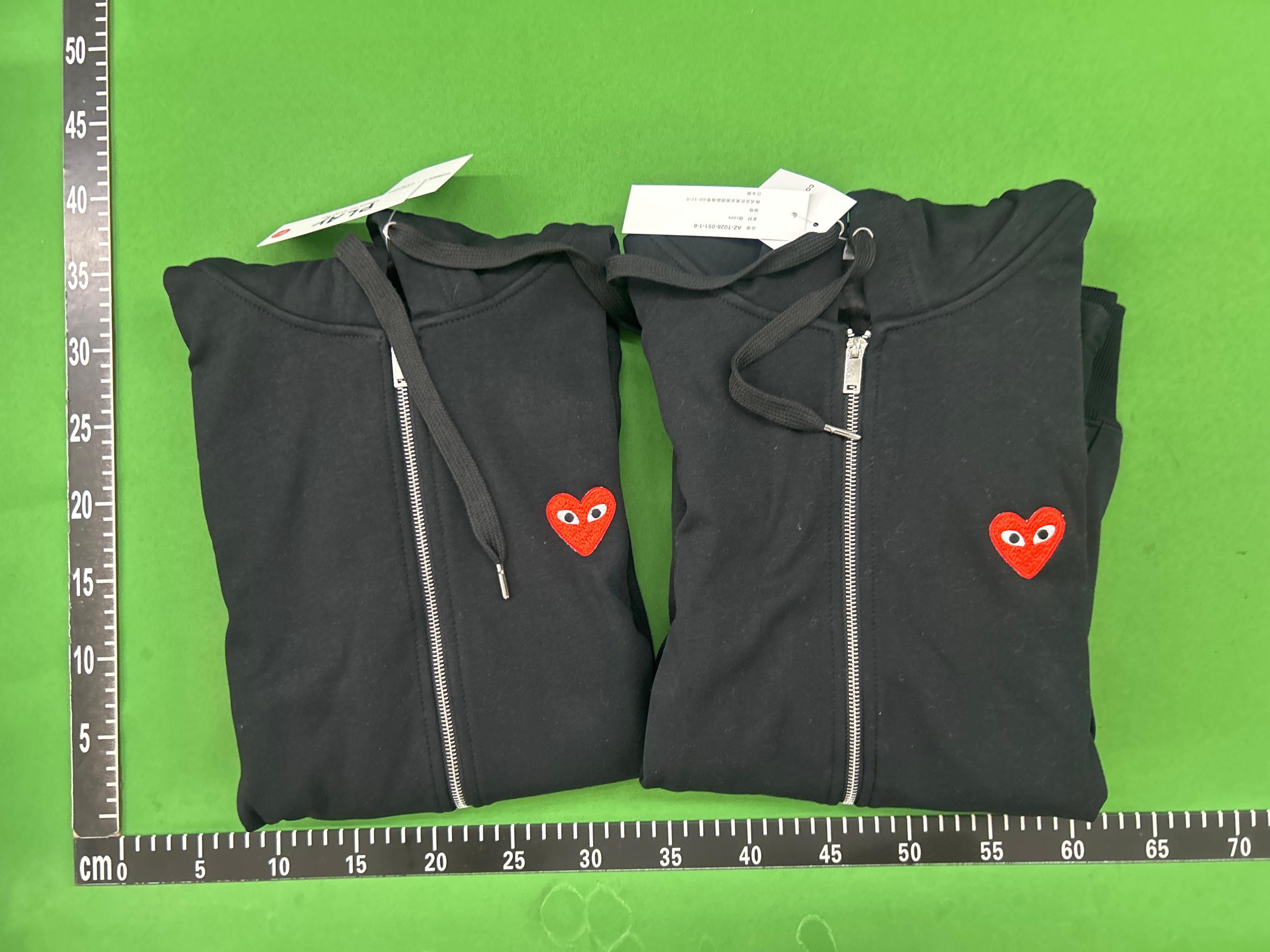 Foto QC 1 de Comme des Garçons Play Heart Logo Zip Sweater Grey