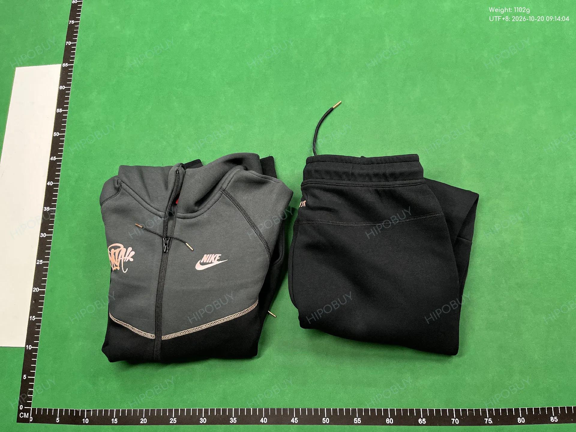 Foto QC 4 de Syna x Nike Tech Fleece Set 2-Piece Grey Black