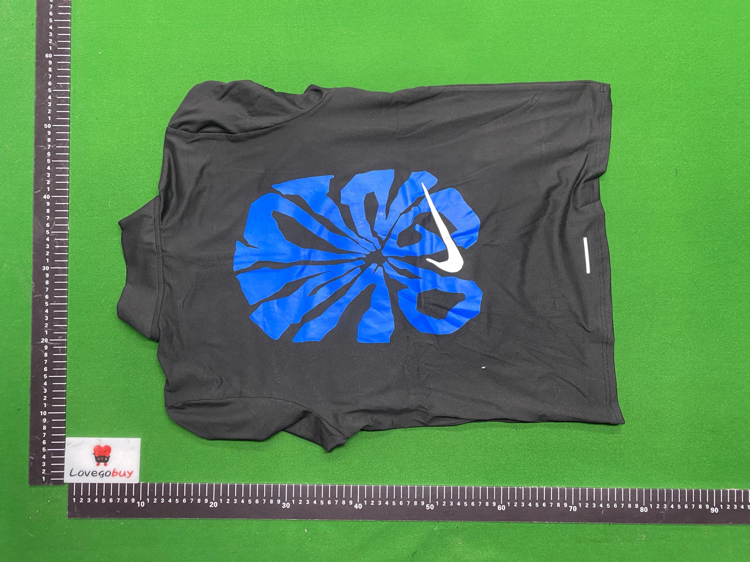 Foto QC 4 de Nike Running Energy Shirt Graphic Black