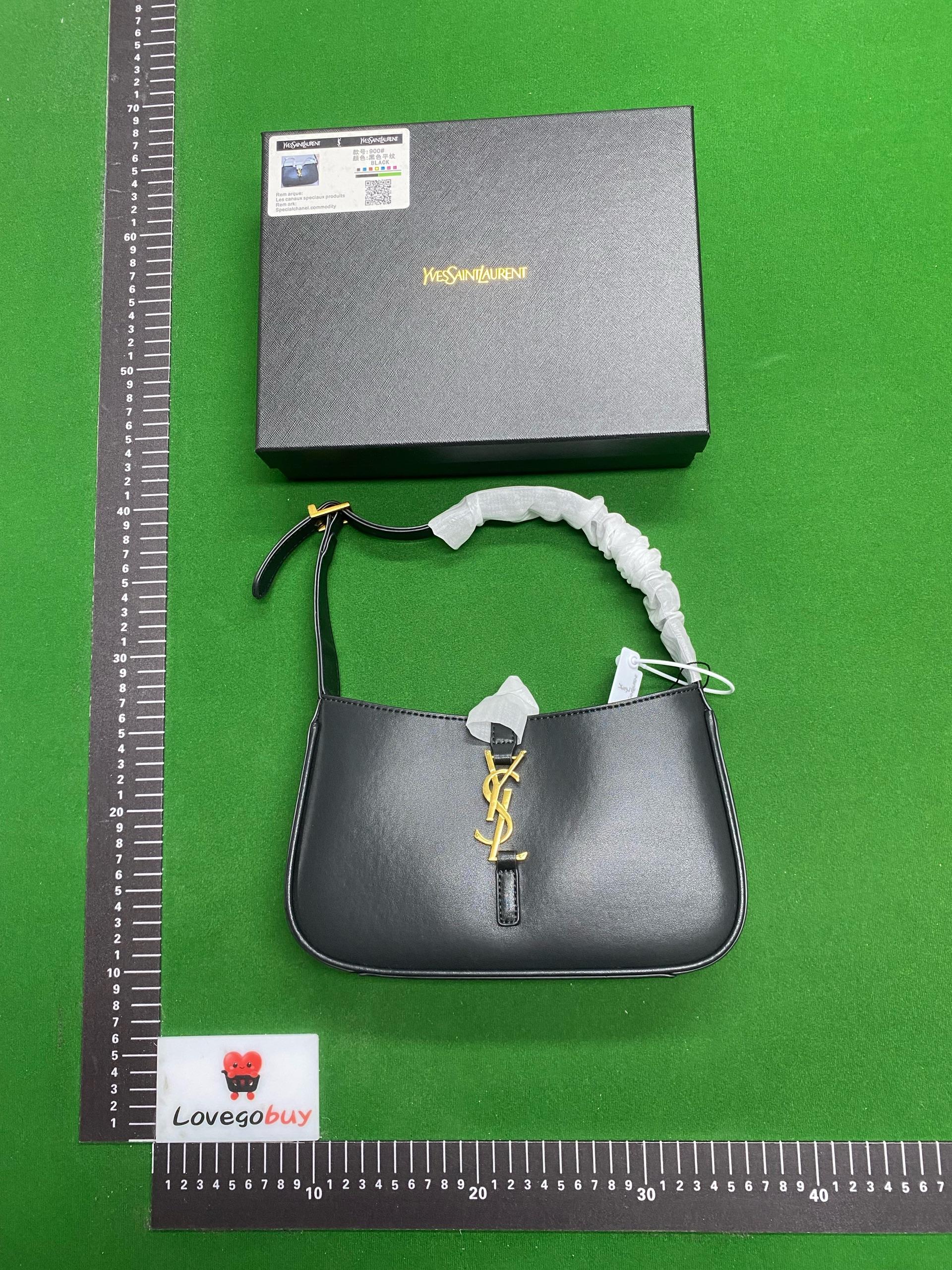 Foto QC 8 de Saint Laurent Le 5 à 7 Black Croc-Embossed Leather