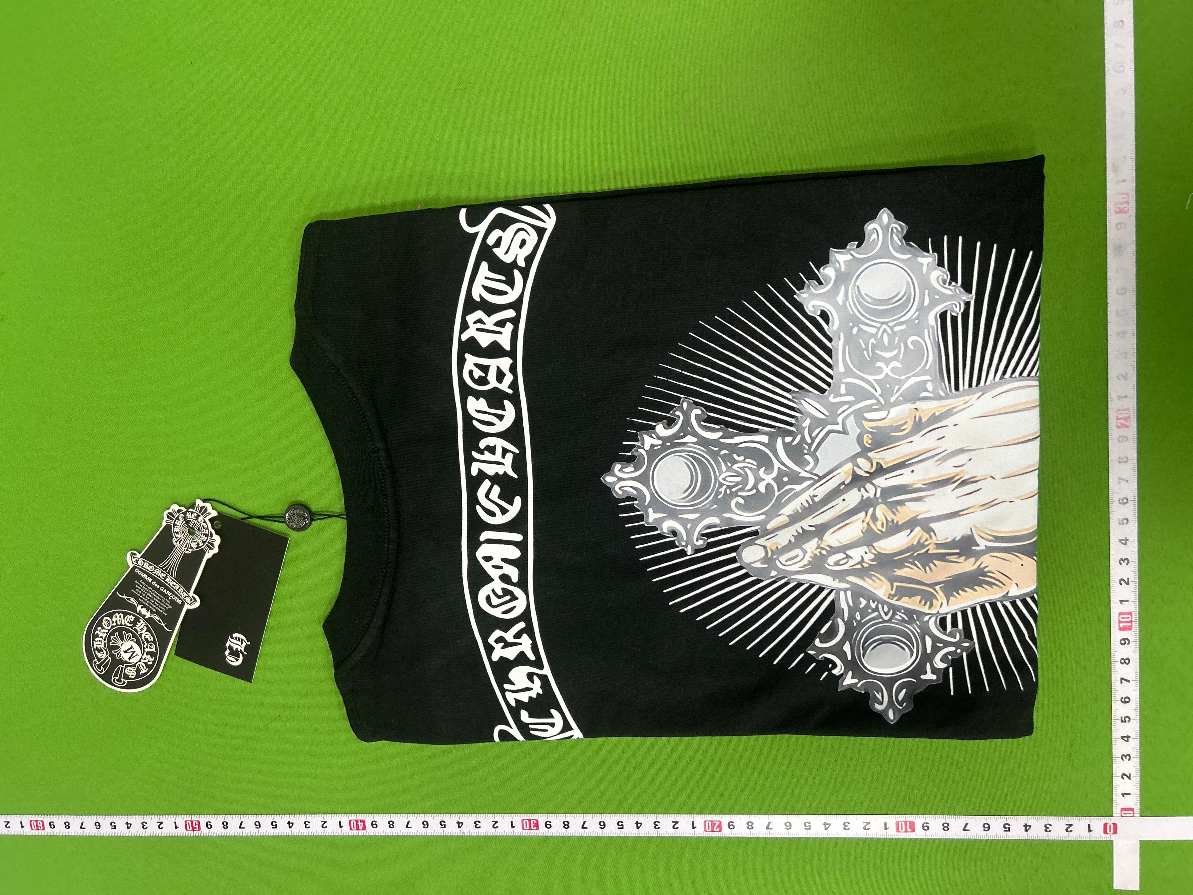 Foto QC 4 de Chrome Hearts T-shirt Praying Hands Cross Black