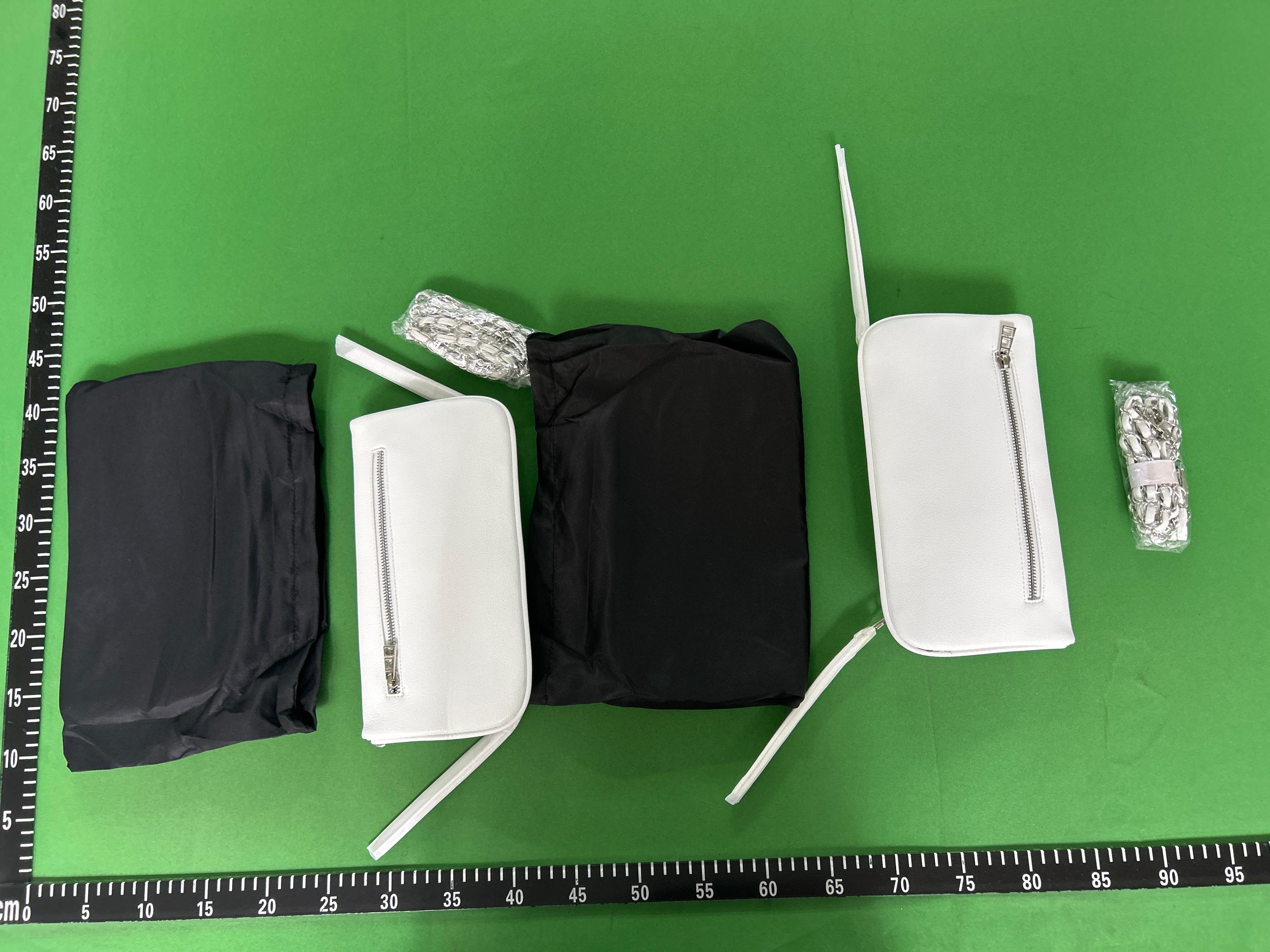 Foto QC 5 de Other Envelope Crossbody Bag White PU